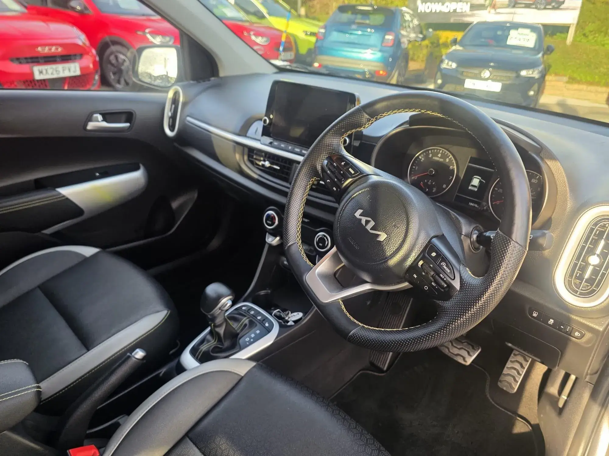 Kia Picanto Image 12