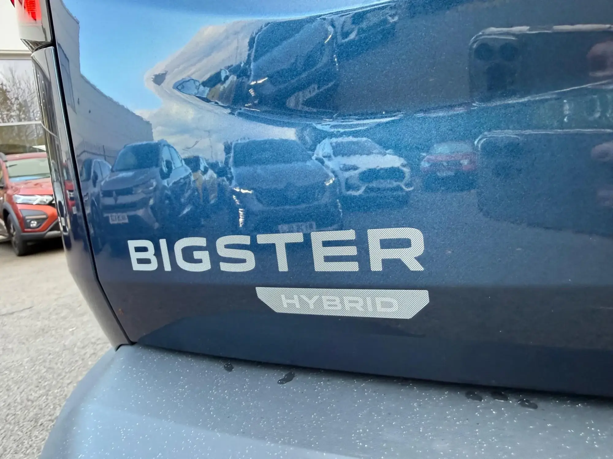 Dacia Bigster Hybrid Image 12