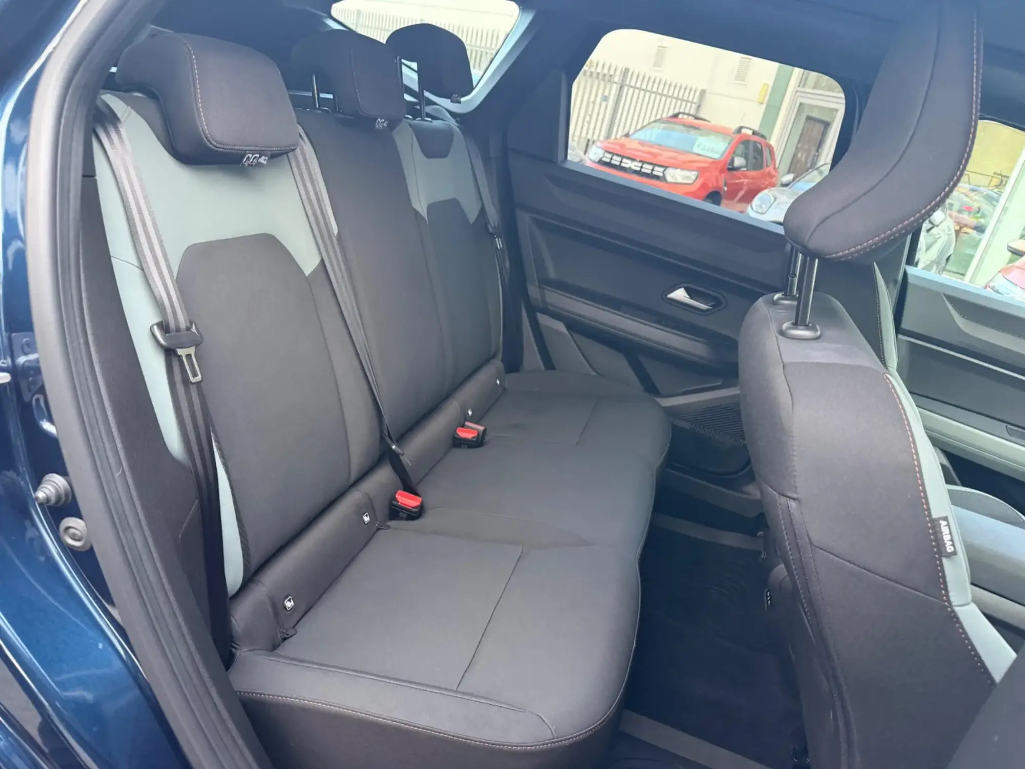 Dacia Bigster Hybrid Image 17