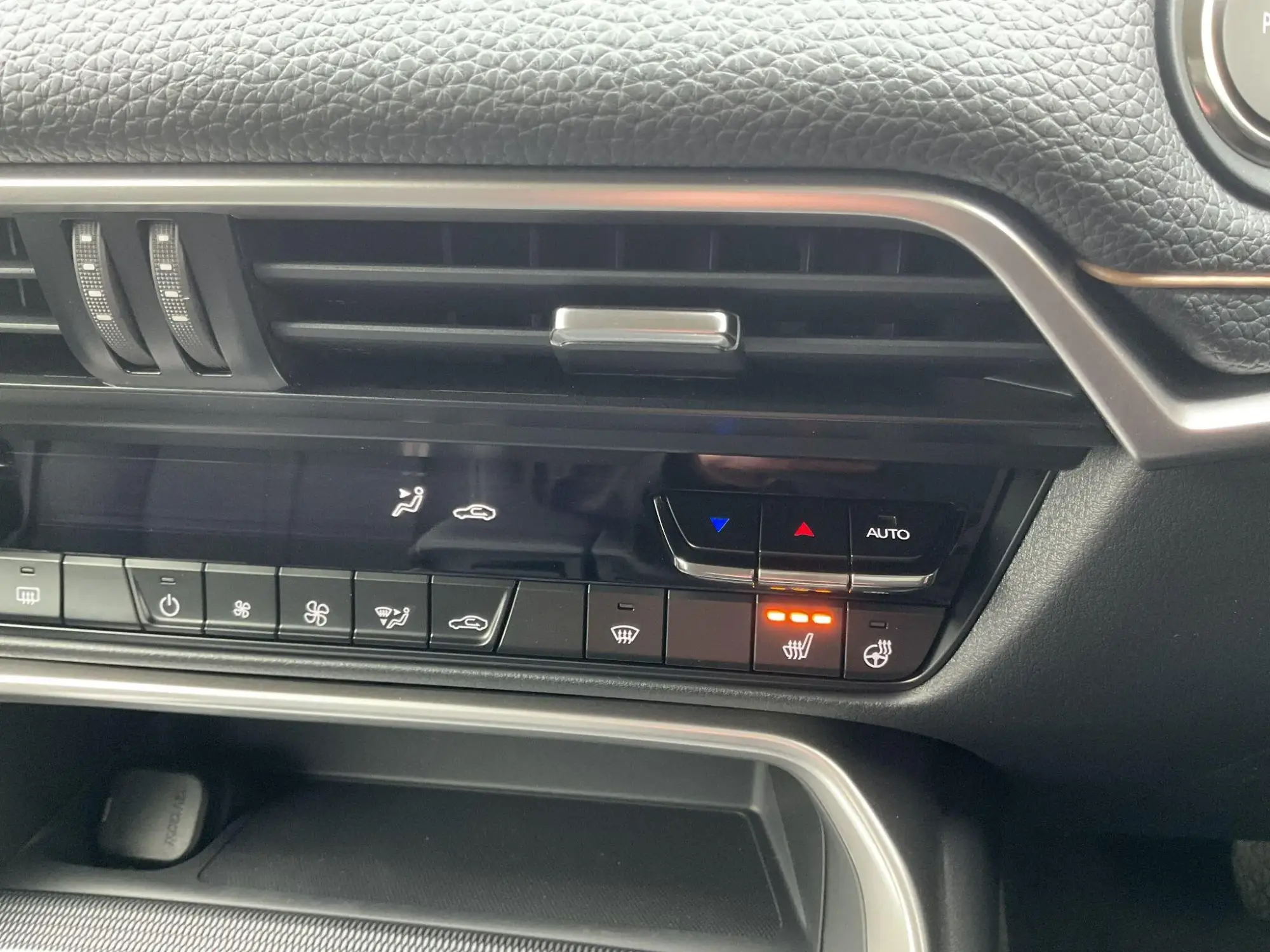 Mazda CX-60 PHEV Image 12 Mazda CX-60 PHEV Image 12