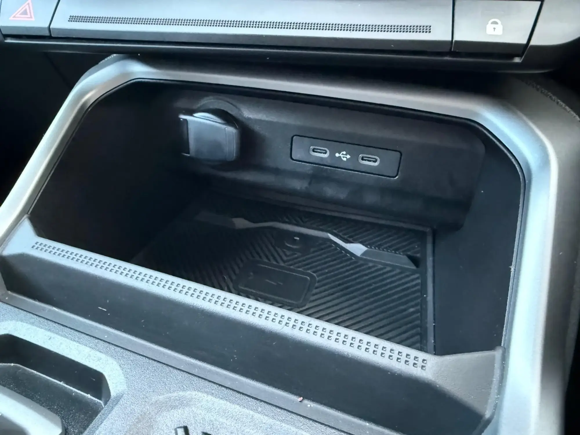Dacia Bigster Hybrid Image 36