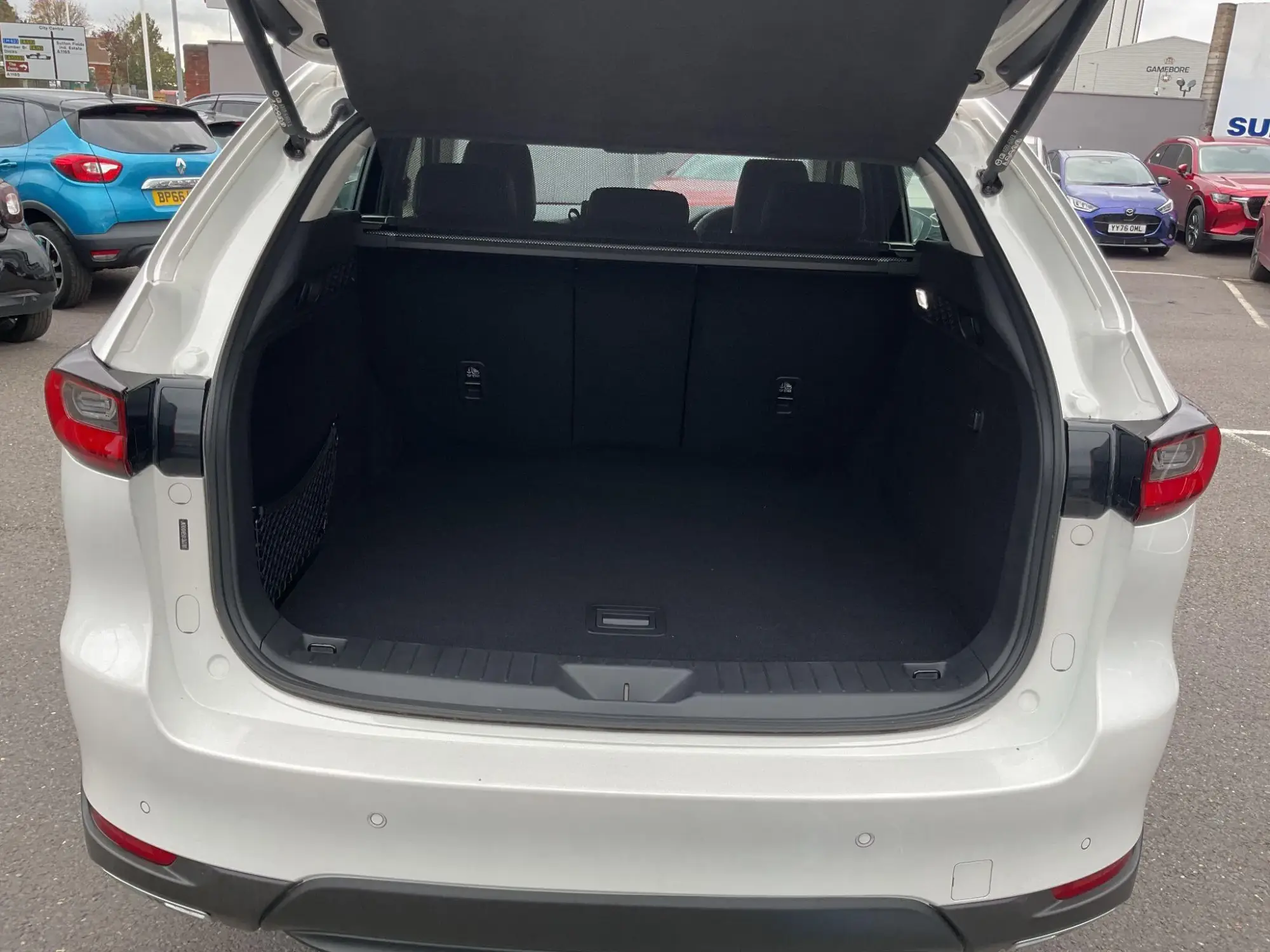 Mazda CX-60 PHEV Image 28 Mazda CX-60 PHEV Image 28