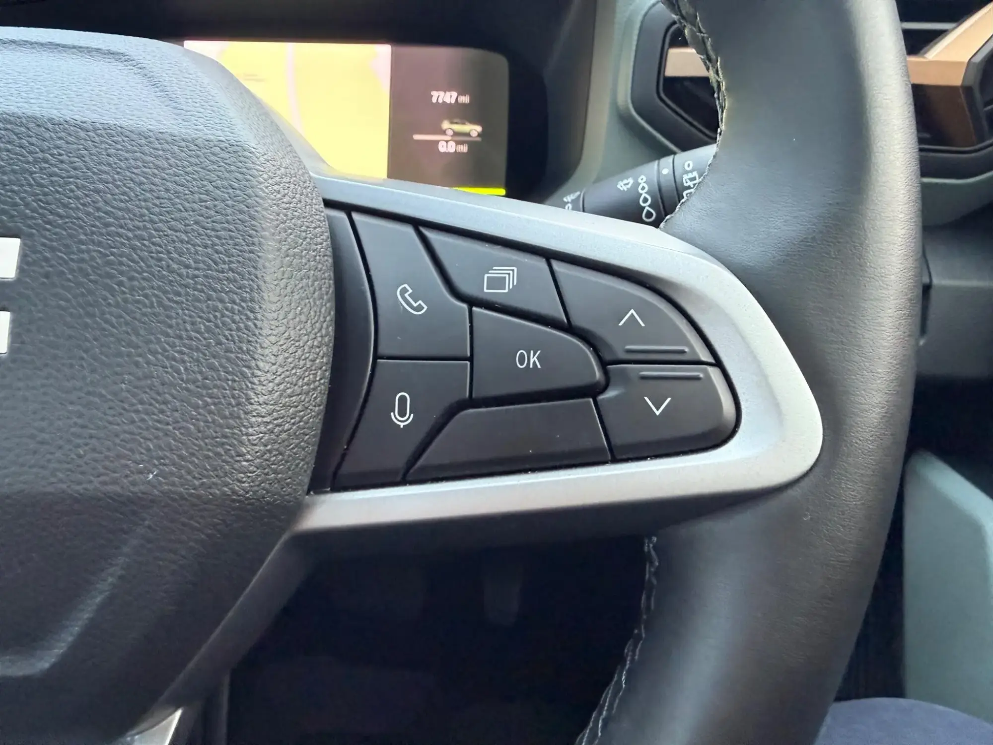 Dacia Bigster Hybrid Image 38