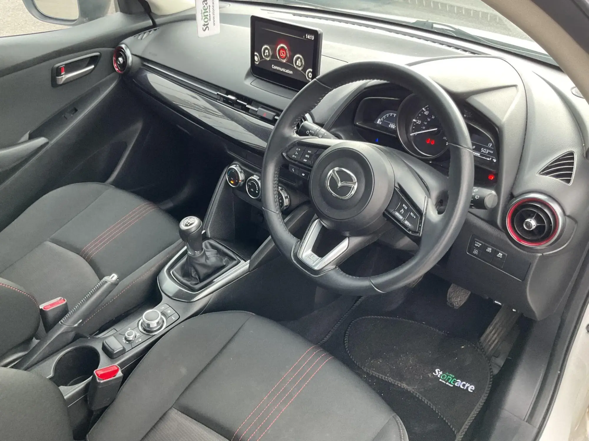 Mazda2 Image 11