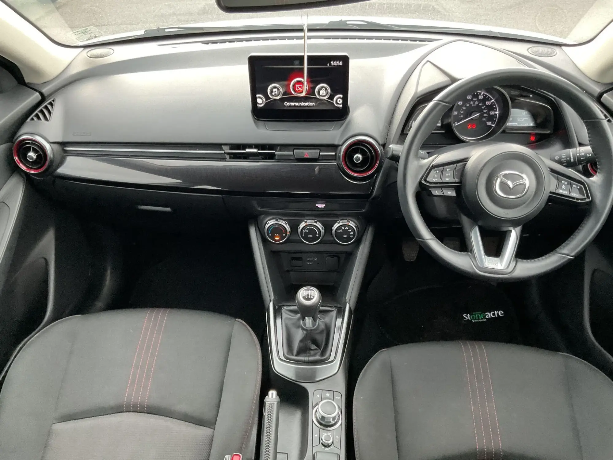 Mazda2 Image 12