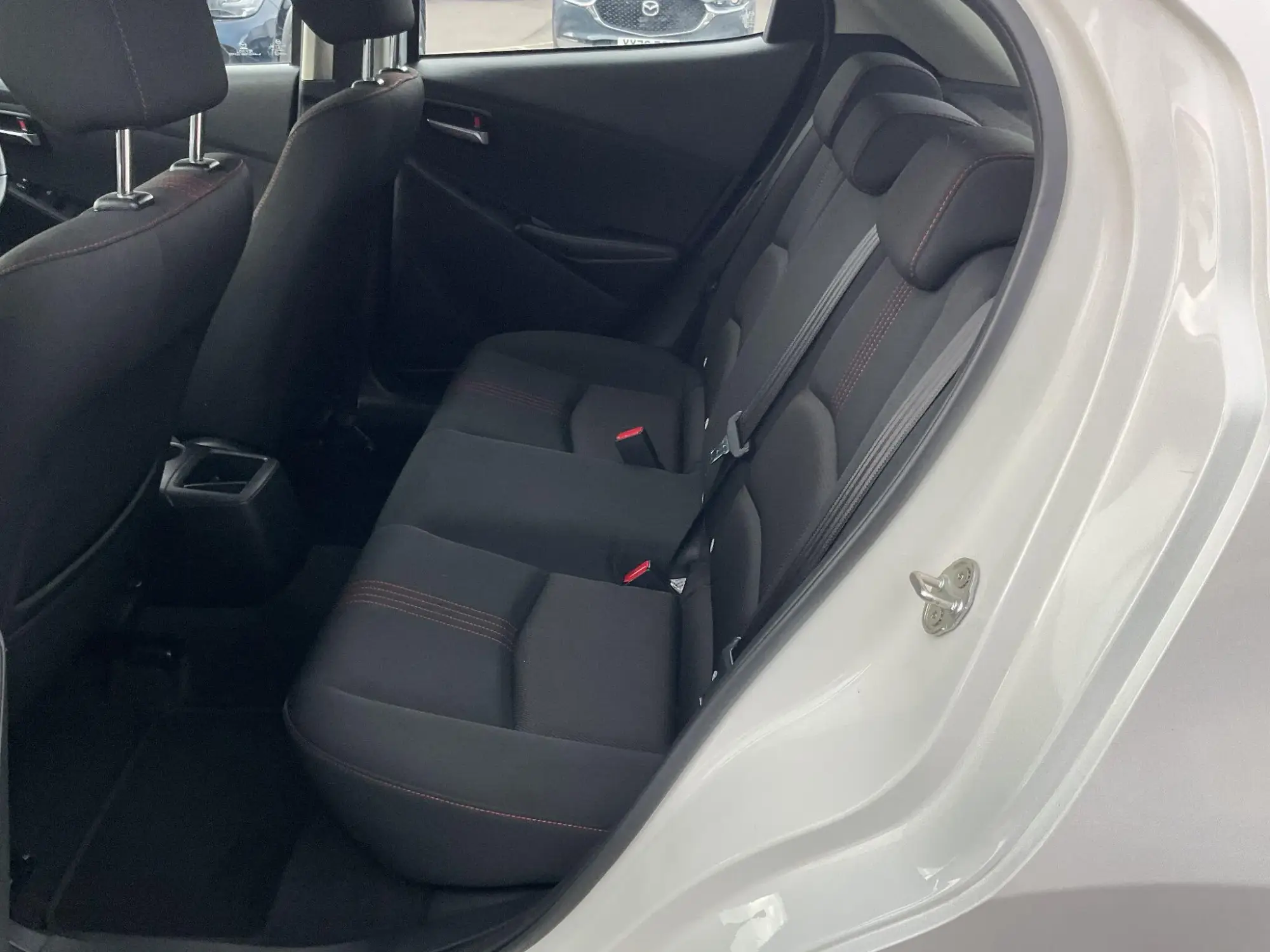 Mazda2 Image 18
