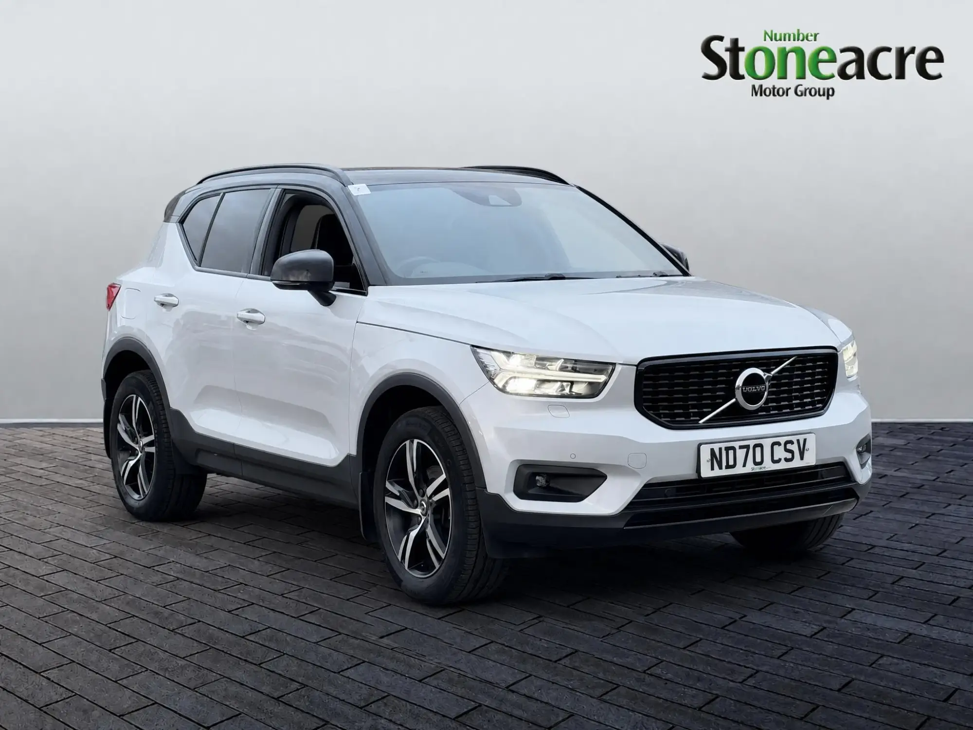 Volvo XC40 R-Design T3 (163 hp) Manual ND70CSV Image 1 Volvo XC40 R-Design T3 (163 hp) Manual ND70CSV Image 1