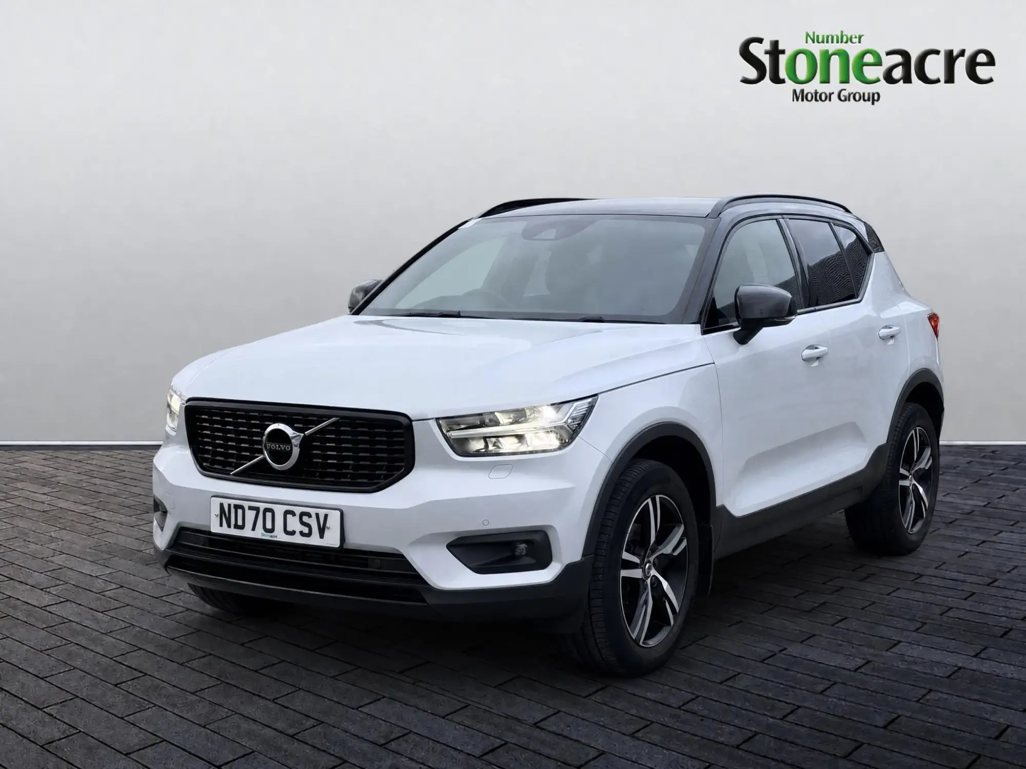 Volvo XC40 R-Design T3 (163 hp) Manual ND70CSV Image 3 Volvo XC40 R-Design T3 (163 hp) Manual ND70CSV Image 3