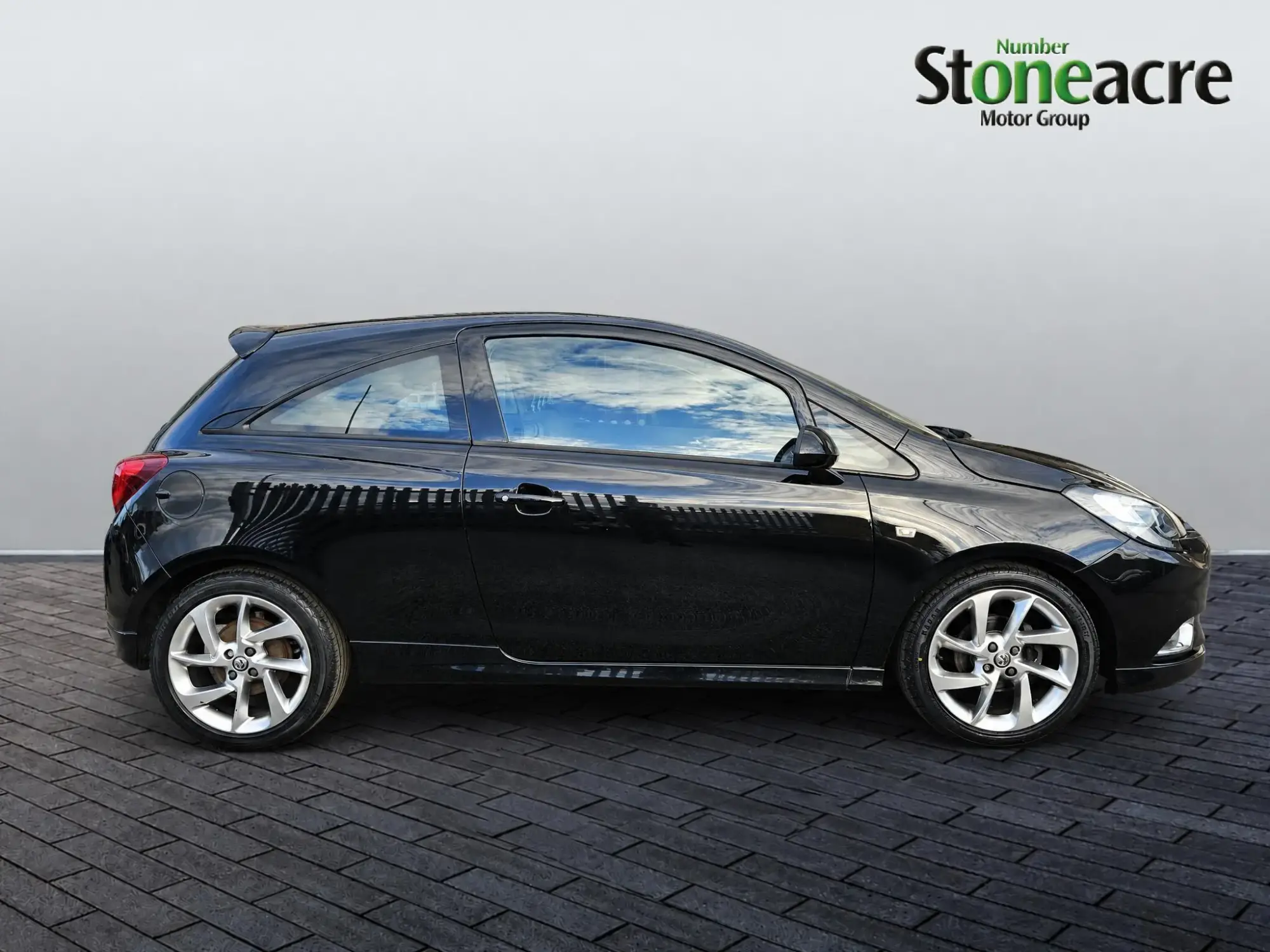 Vauxhall Corsa 1.4i ecoFLEX SRi VX Line Euro 6 3dr SH18VXO Image 2 Vauxhall Corsa 1.4i ecoFLEX SRi VX Line Euro 6 3dr SH18VXO Image 2
