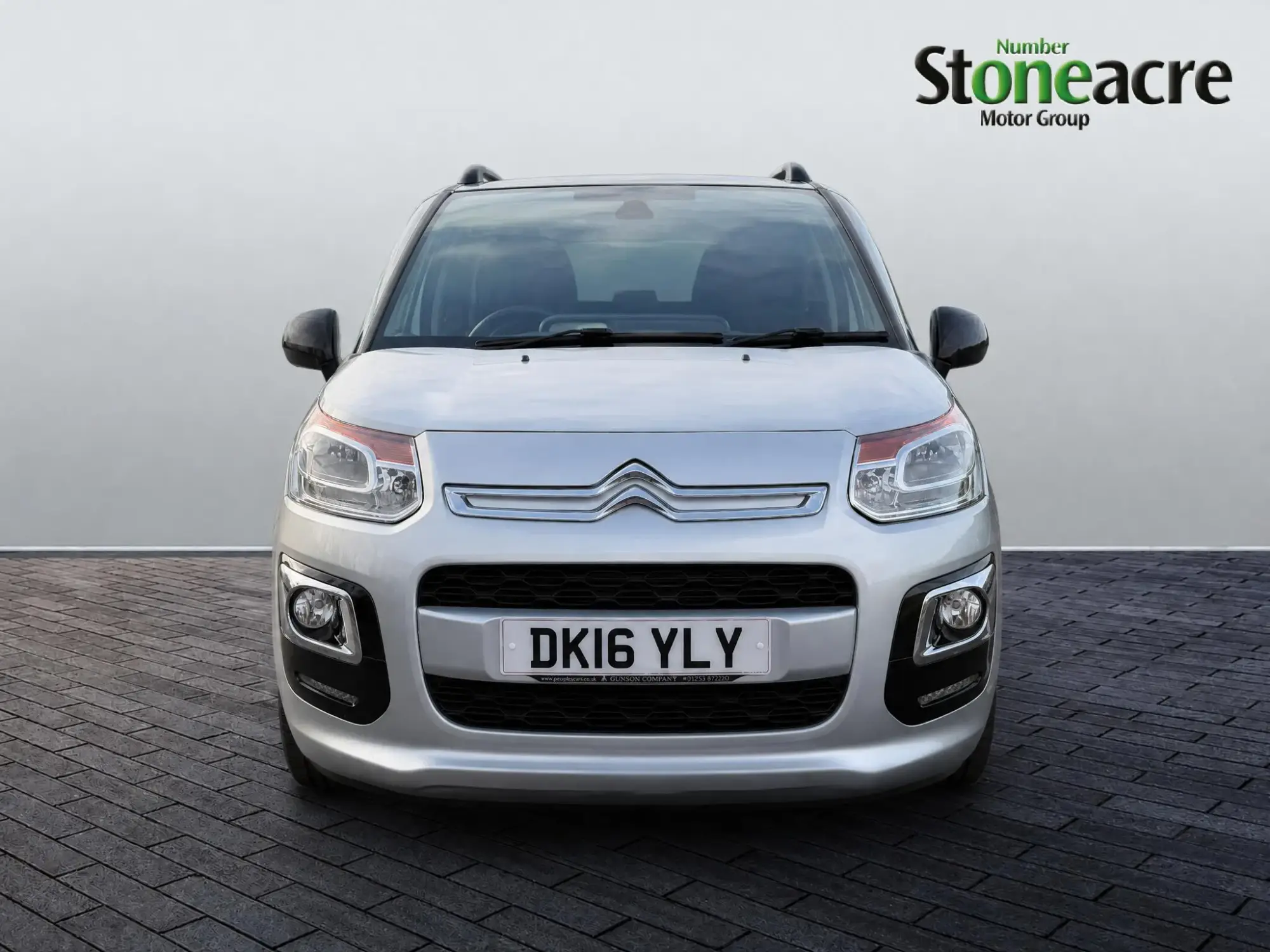 Citroen C3 Picasso 1.2 PureTech Platinum Euro 6 5dr DK16YLY Image 2 Citroen C3 Picasso 1.2 PureTech Platinum Euro 6 5dr DK16YLY Image 2