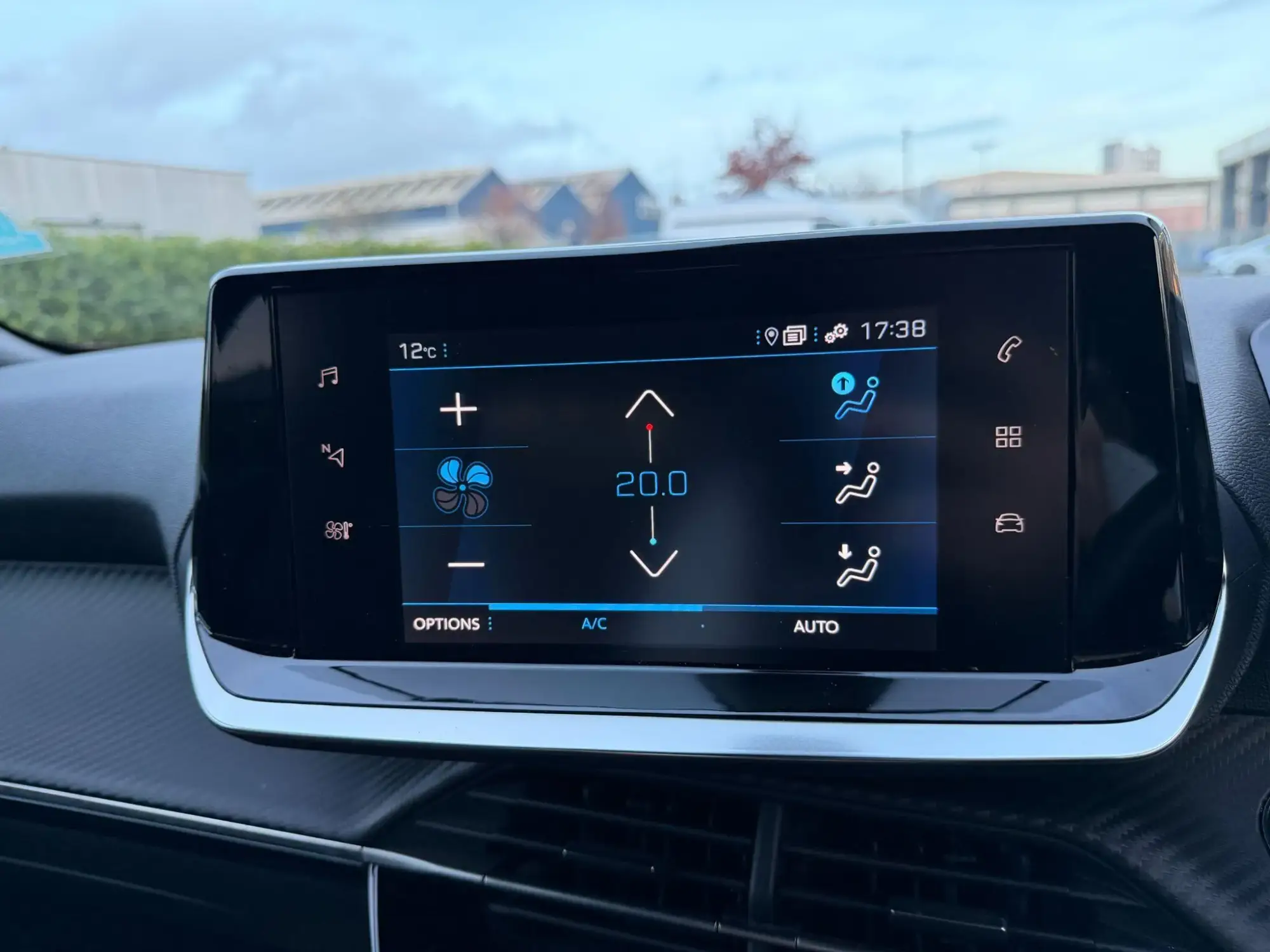 Peugeot 2008 Image 22