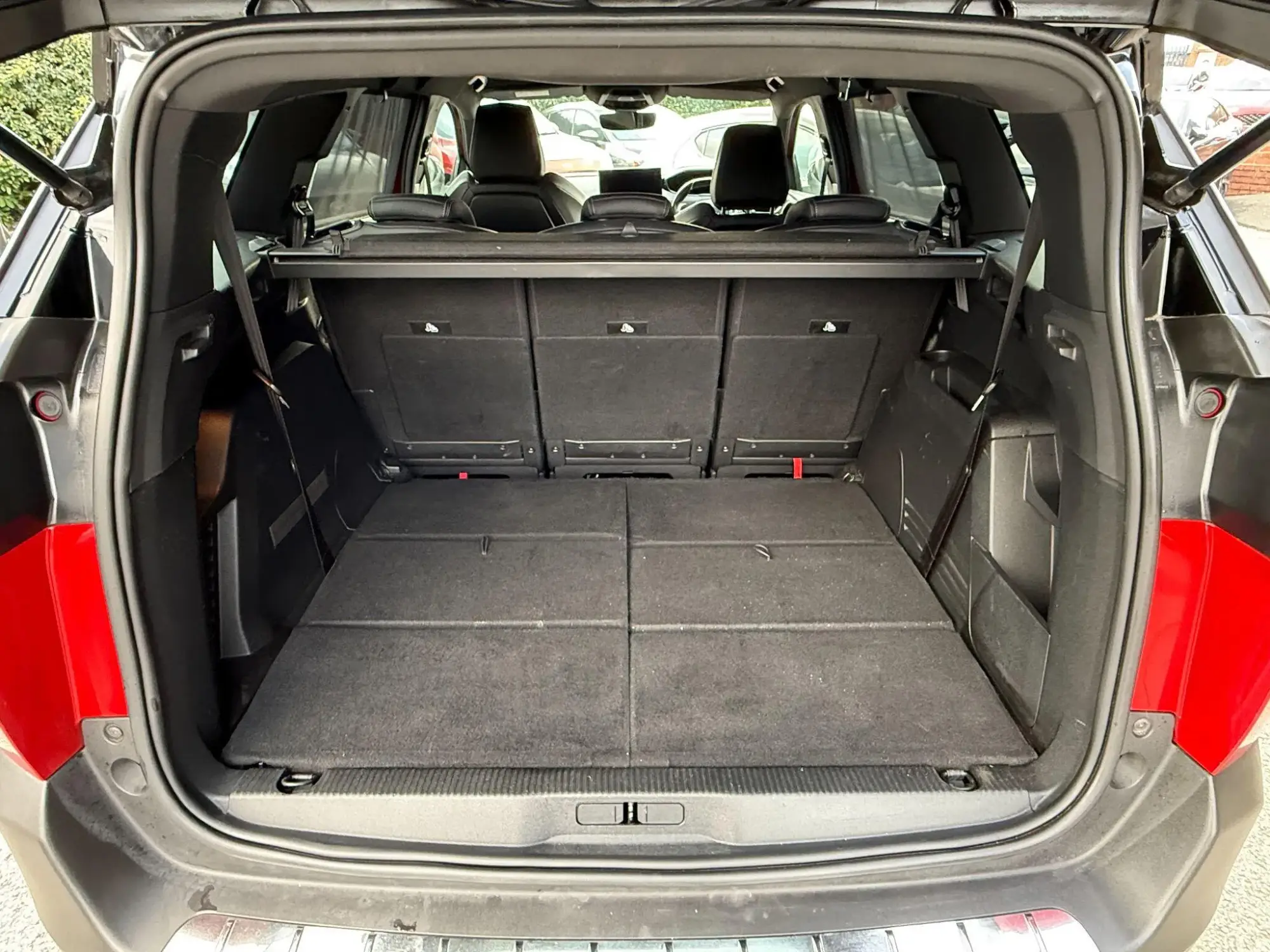 Peugeot 5008 Image 11