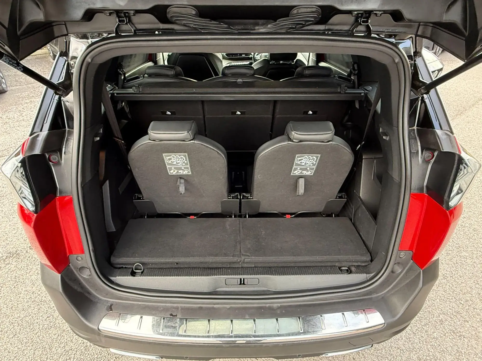 Peugeot 5008 Image 13