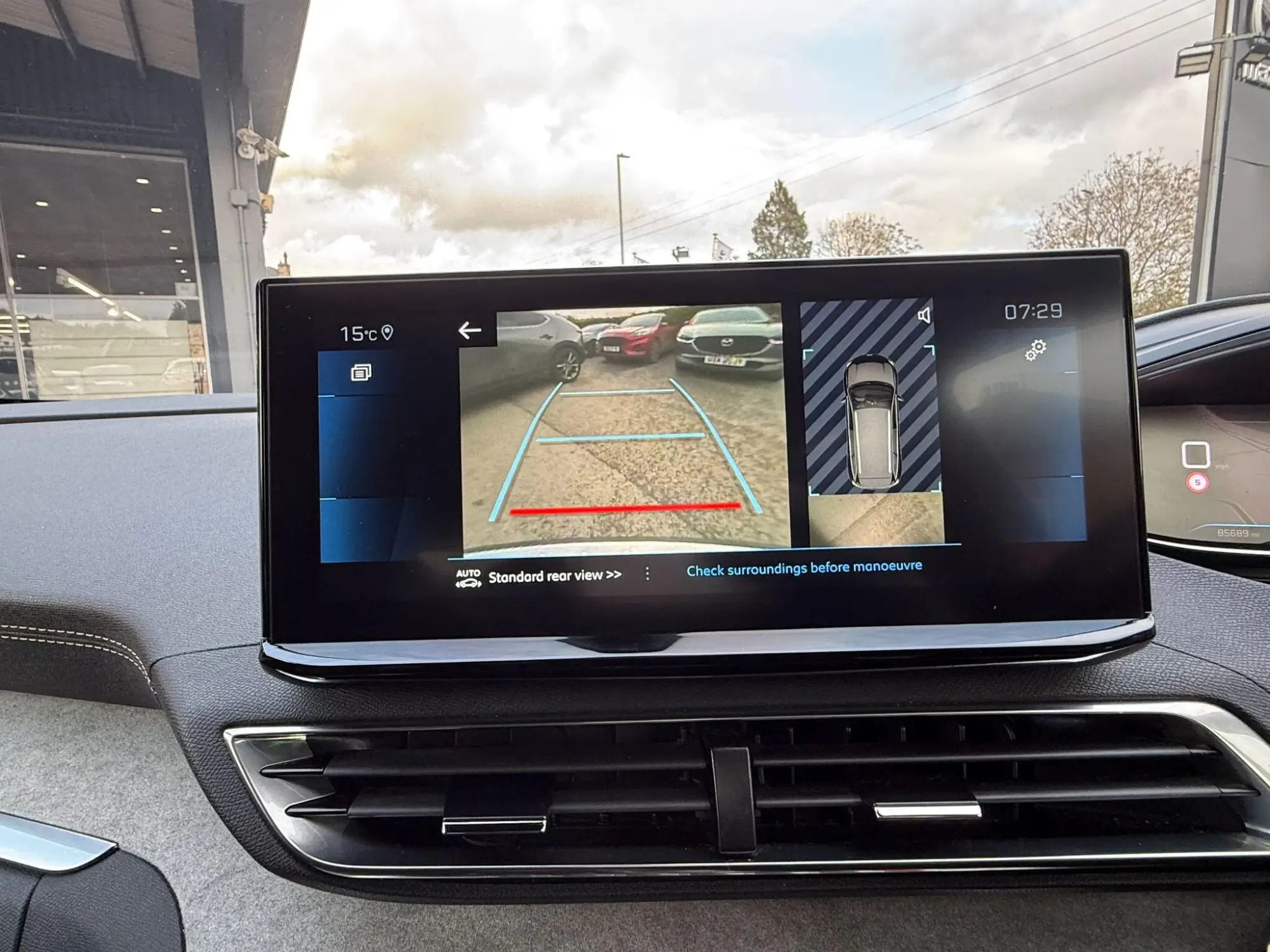 Peugeot 5008 Image 27