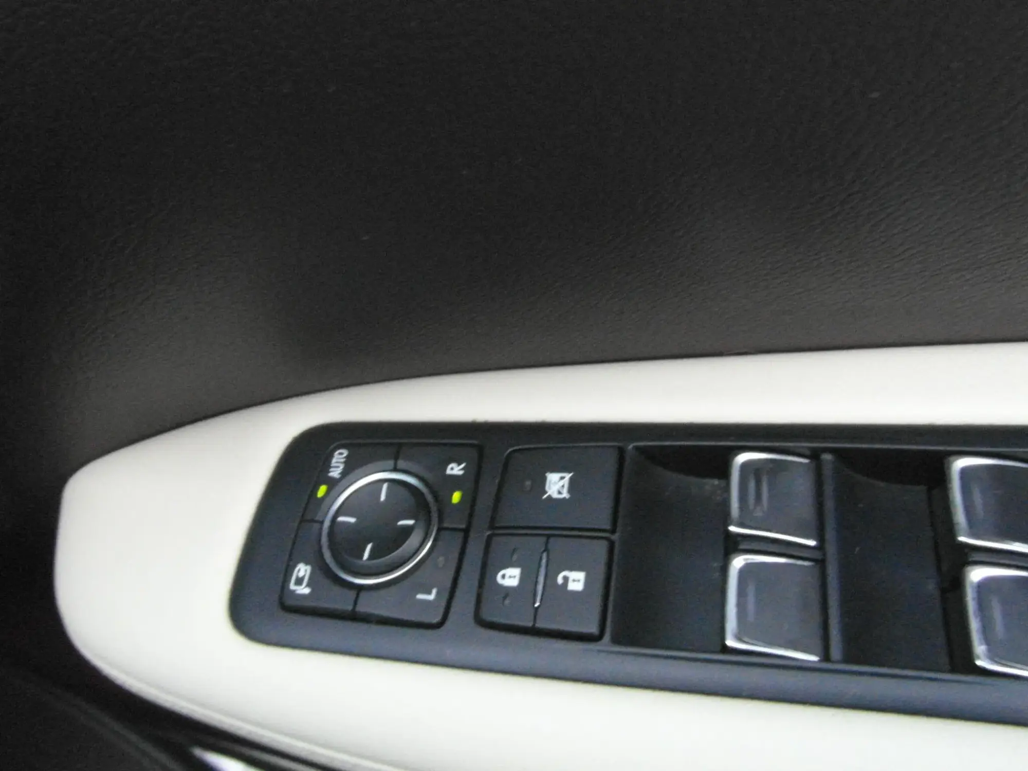 Lexus RX Image 27 Lexus RX Image 27