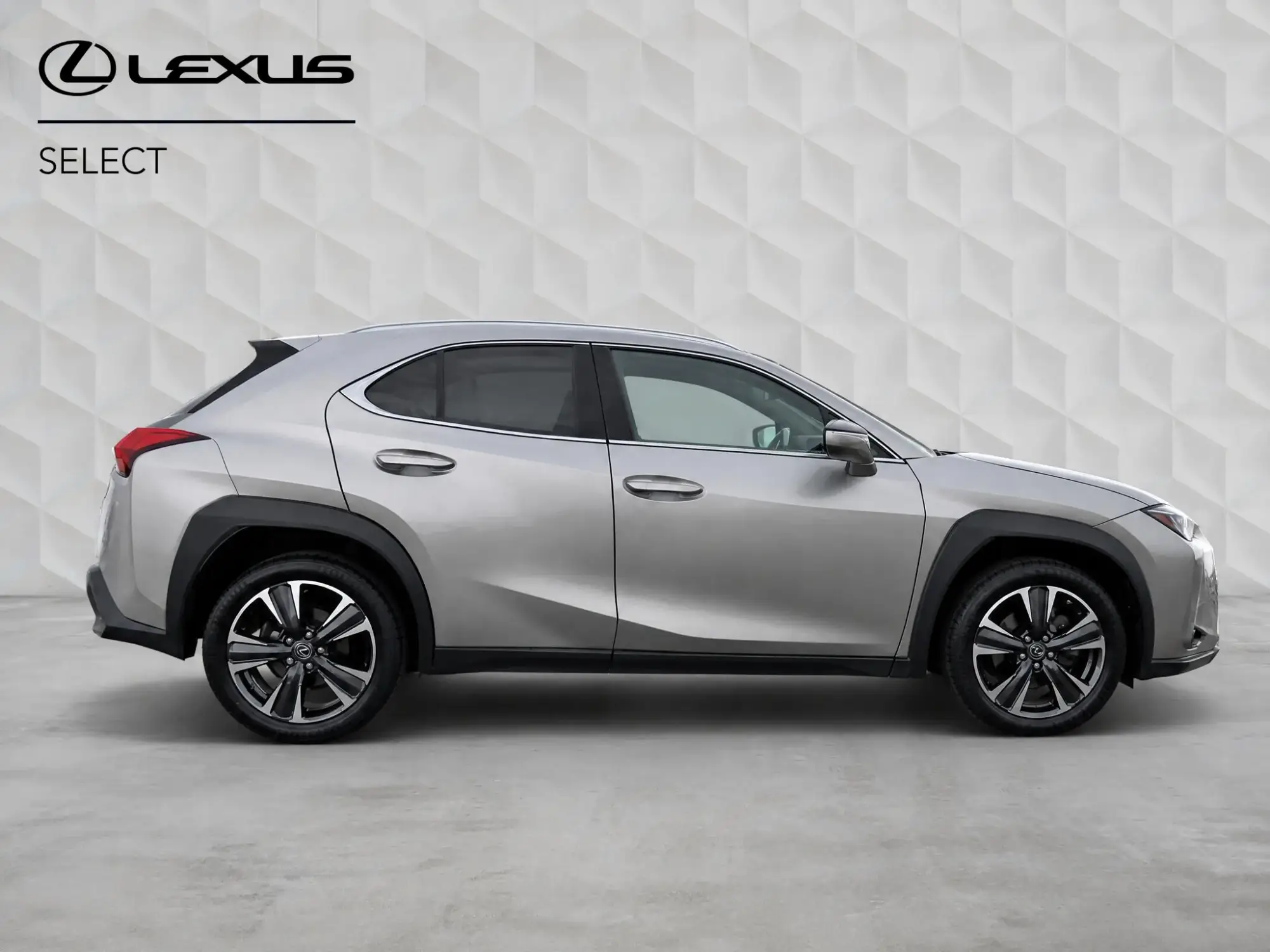 Lexus UX Self-Charging Hybrid 2.0 250h Premium E-CVT Euro 6 (s/s) 5dr WR23UVD Image 2 Lexus UX Self-Charging Hybrid 2.0 250h Premium E-CVT Euro 6 (s/s) 5dr WR23UVD Image 2