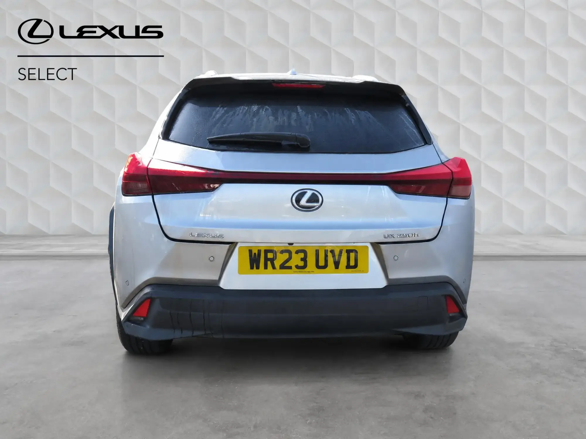 Lexus UX Self-Charging Hybrid Image 4 Lexus UX Self-Charging Hybrid Image 4