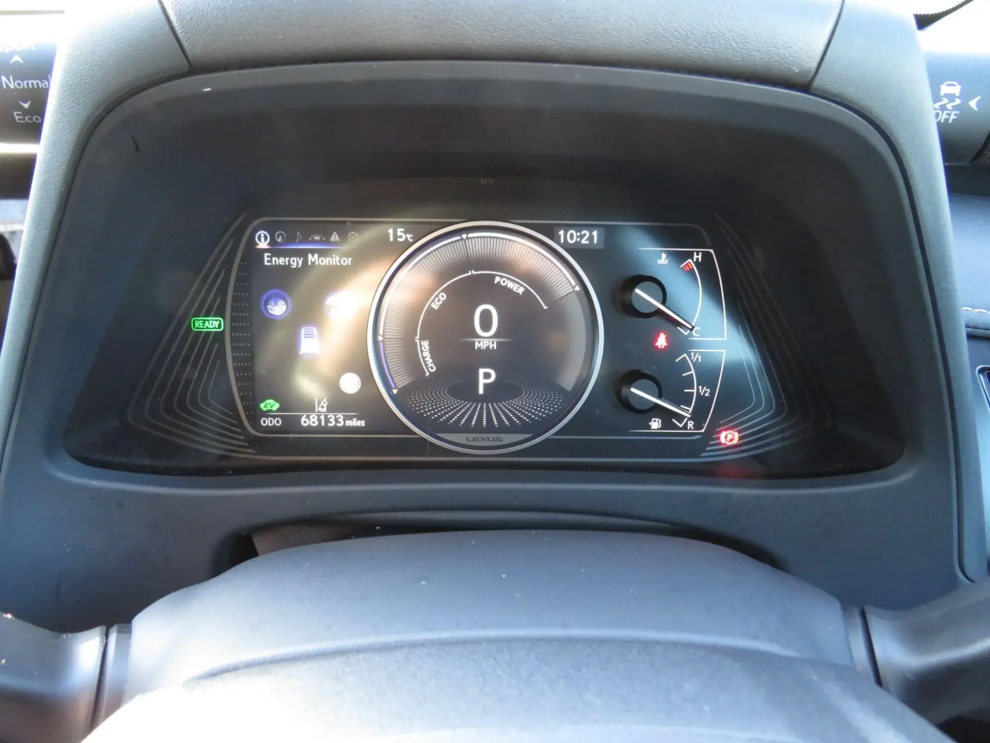Lexus UX Self-Charging Hybrid Image 14 Lexus UX Self-Charging Hybrid Image 14