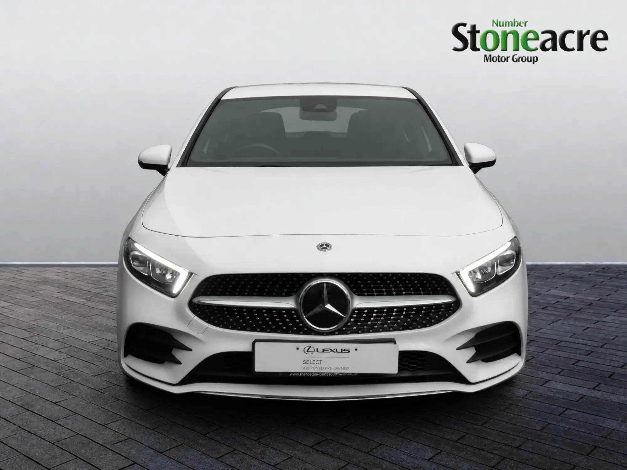 Mercedes-Benz A-Class 2.0 A220 AMG Line 7G-DCT Euro 6 (s/s) 5dr A7BXX Image 2 Mercedes-Benz A-Class 2.0 A220 AMG Line 7G-DCT Euro 6 (s/s) 5dr A7BXX Image 2