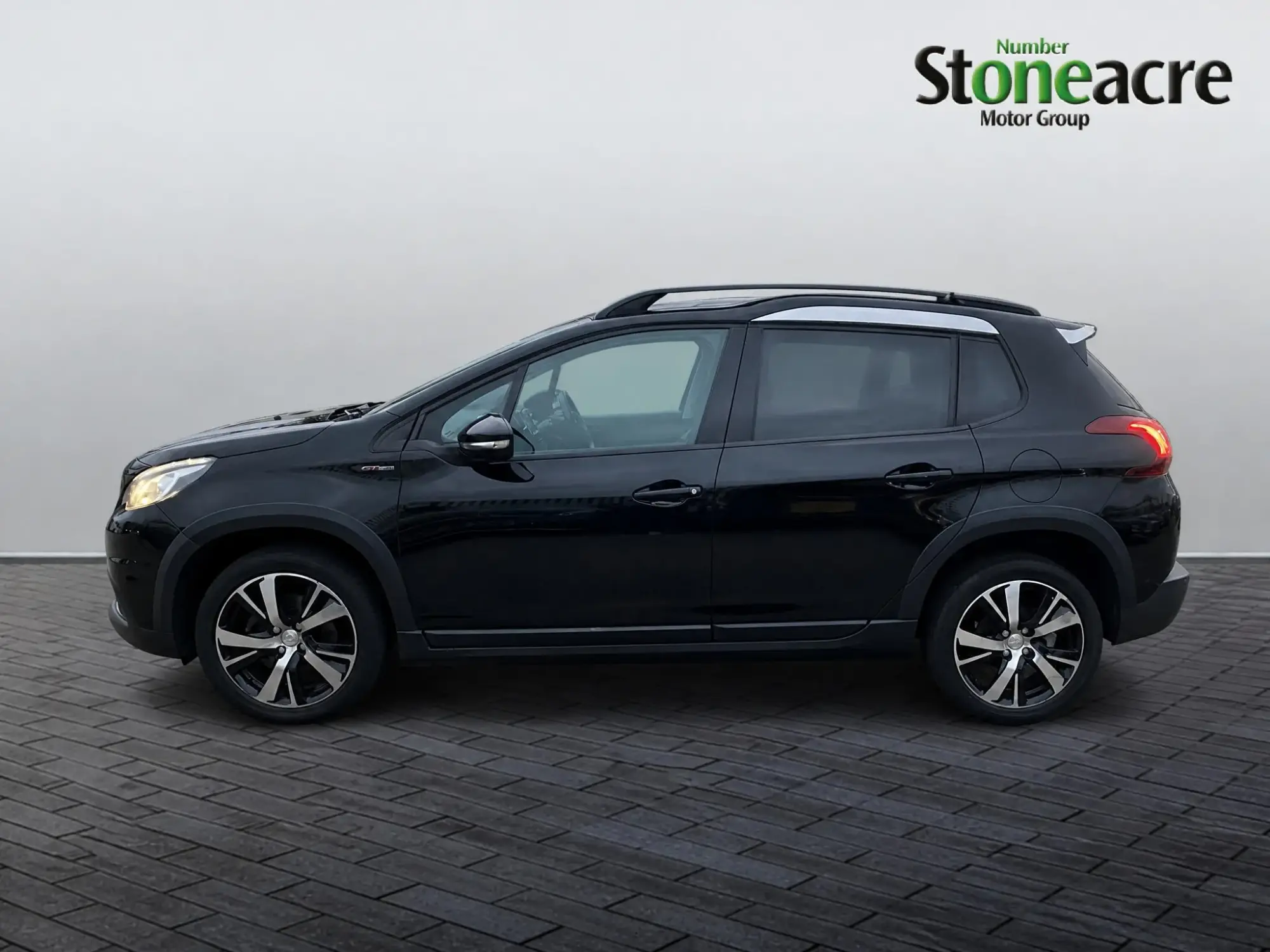 Peugeot 2008 Image 6