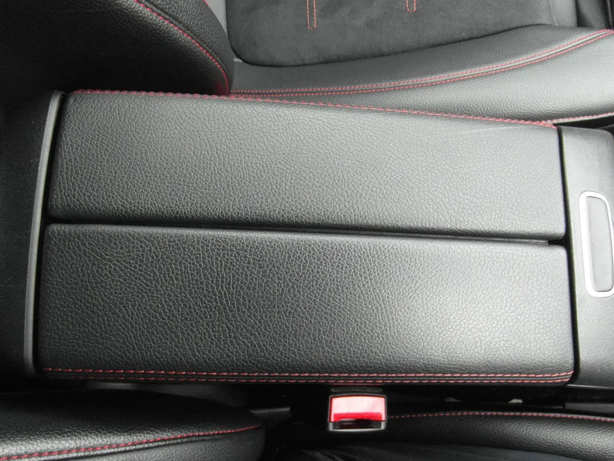 Mercedes-Benz A-Class Image 25 Mercedes-Benz A-Class Image 25