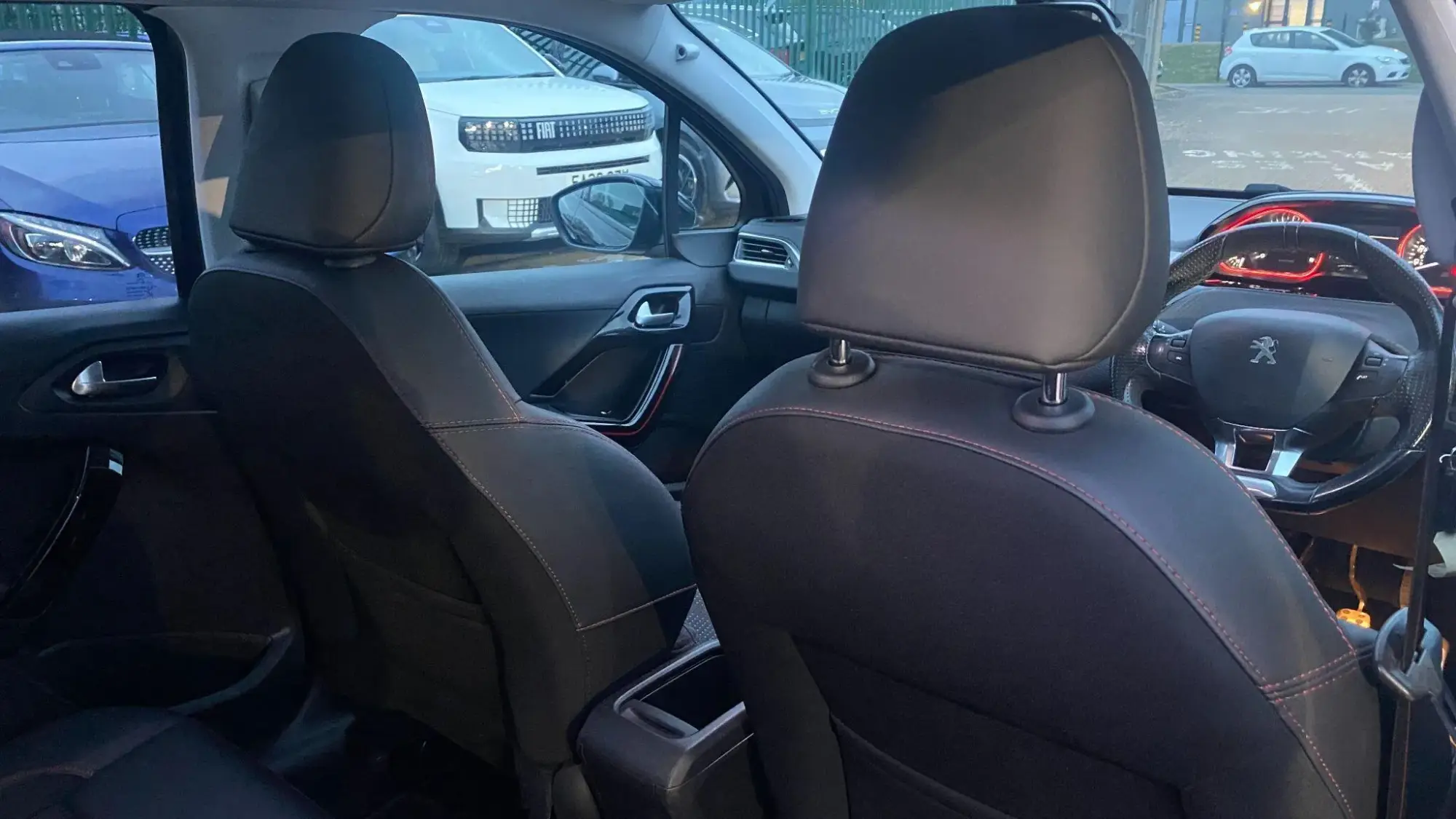 Peugeot 2008 Image 14