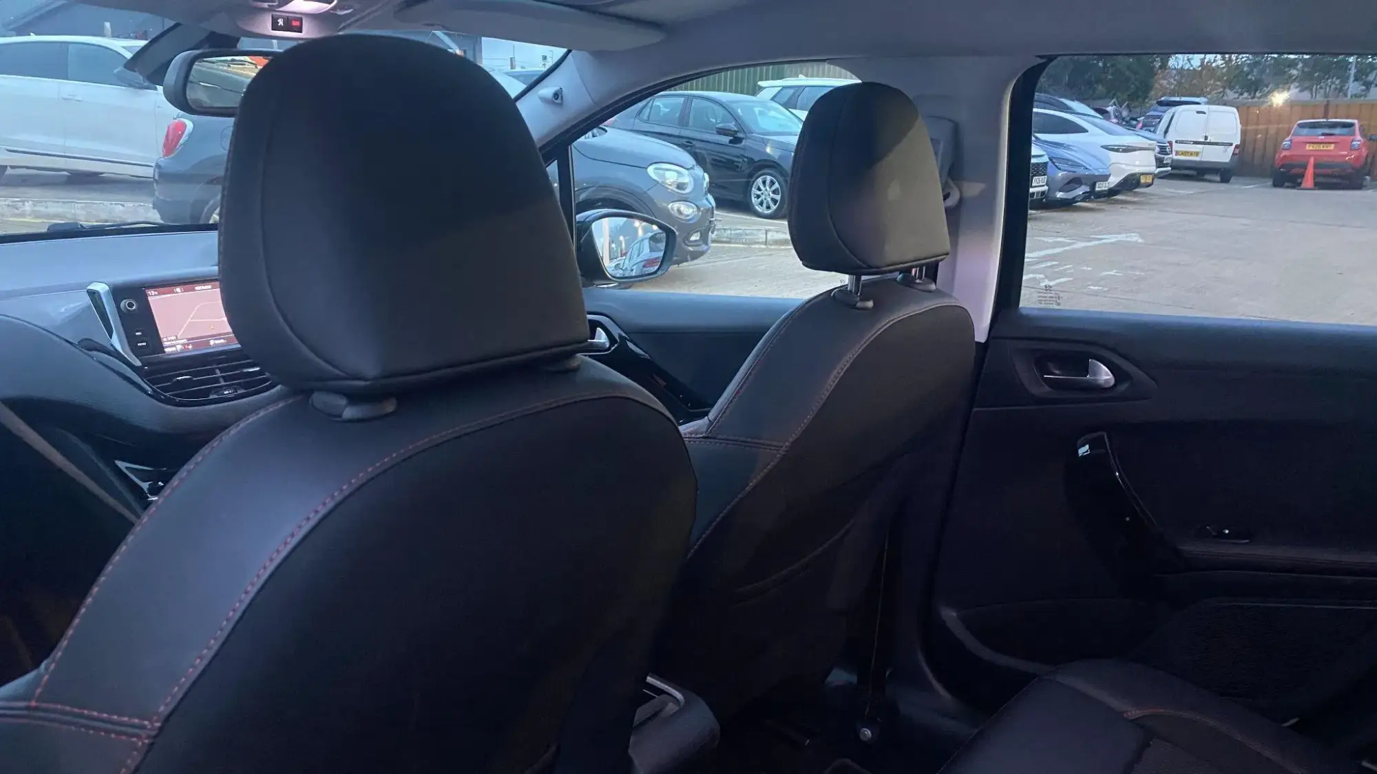 Peugeot 2008 Image 16
