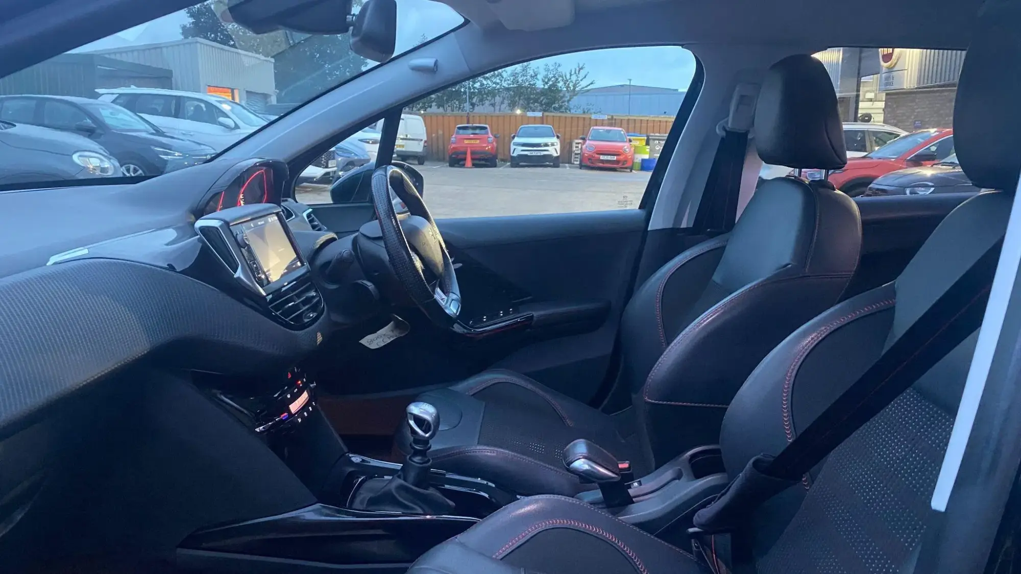 Peugeot 2008 Image 17