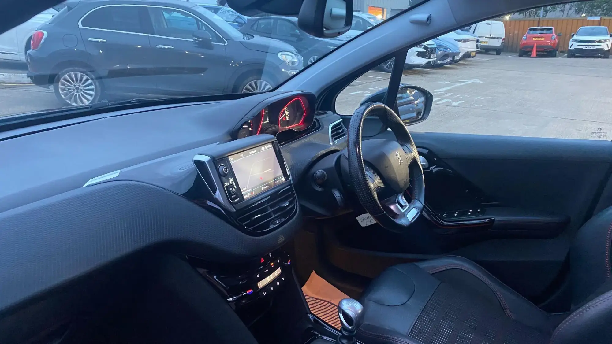 Peugeot 2008 Image 18