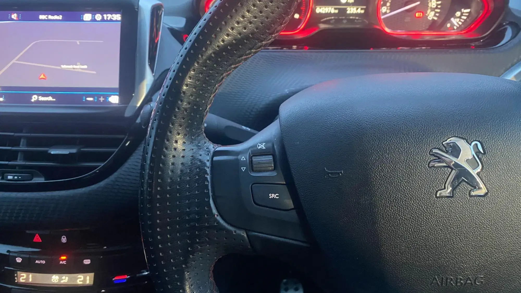 Peugeot 2008 Image 21