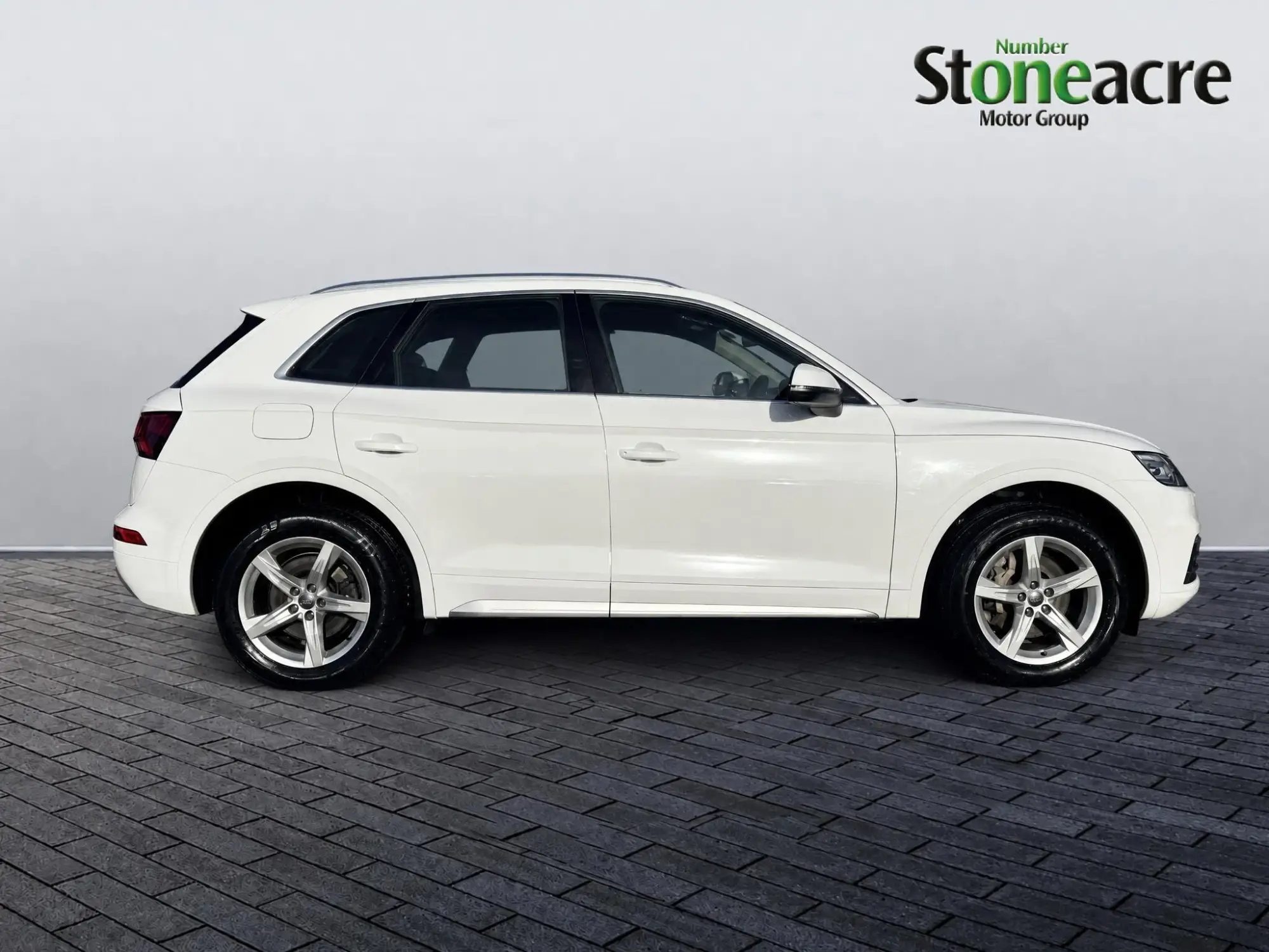 Audi Q5 2.0 TDI Sport S Tronic quattro Euro 6 (s/s) 5dr JU05DEE Image 2