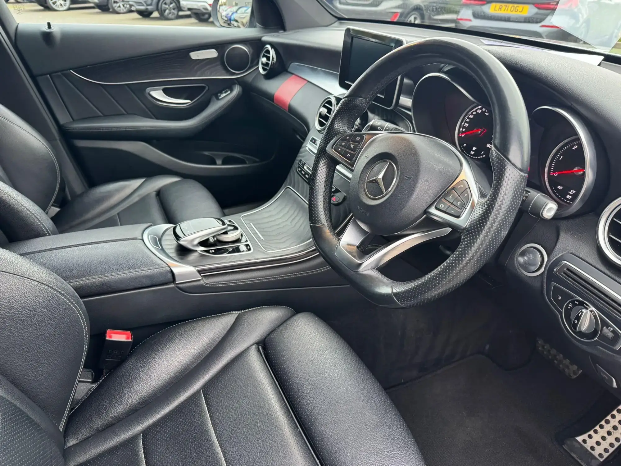 Mercedes-Benz GLC Image 11 Mercedes-Benz GLC Image 11