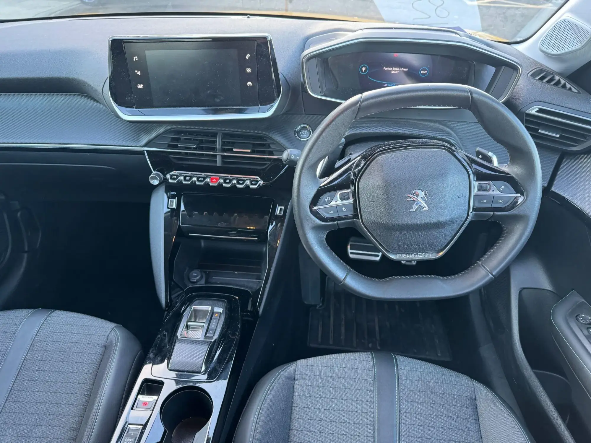 Peugeot 208 Image 15 Peugeot 208 Image 15