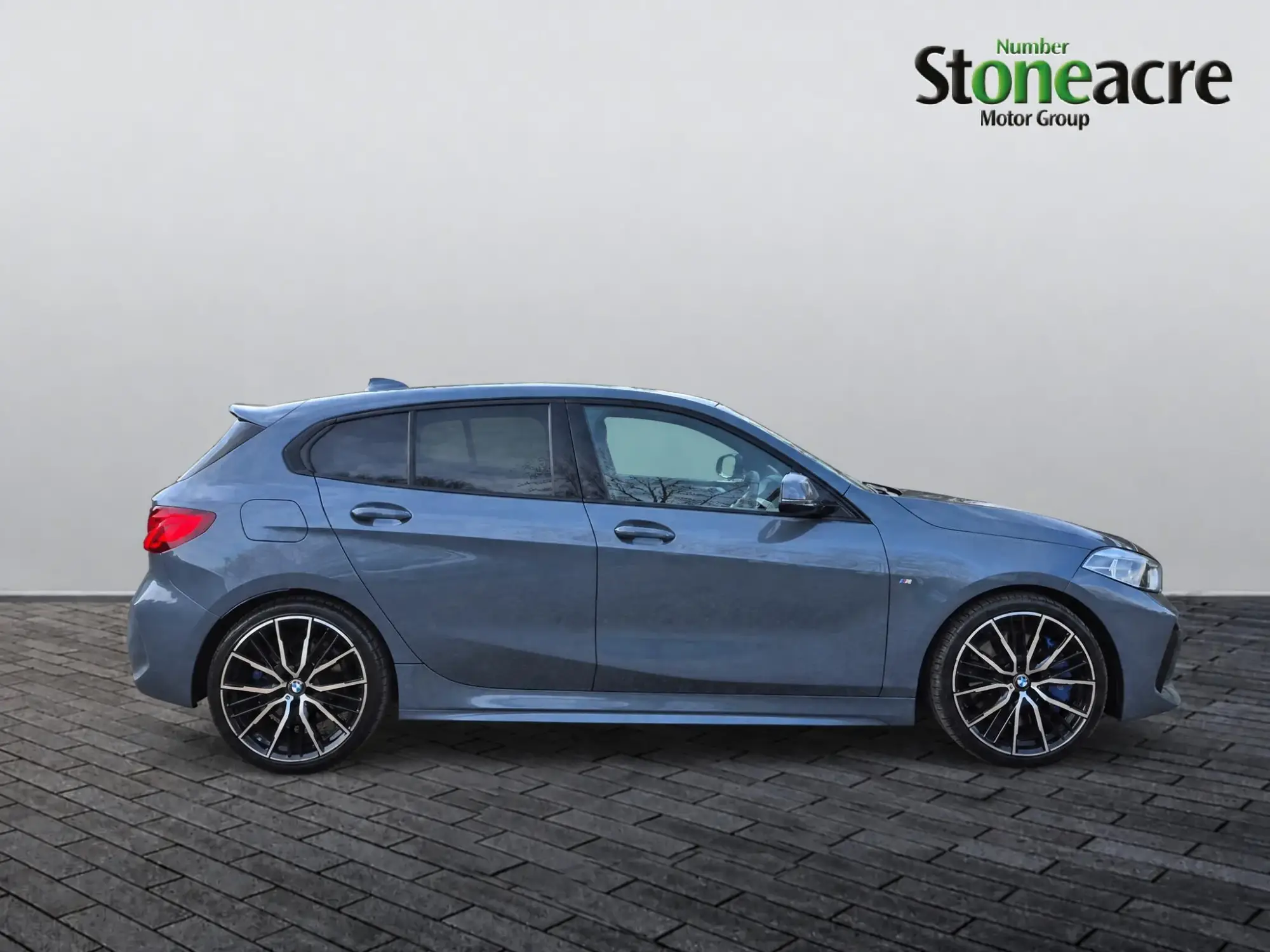 BMW 1 Series 2.0 120d M Sport Auto xDrive Euro 6 (s/s) 5dr PK70MKU Image 2 BMW 1 Series 2.0 120d M Sport Auto xDrive Euro 6 (s/s) 5dr PK70MKU Image 2