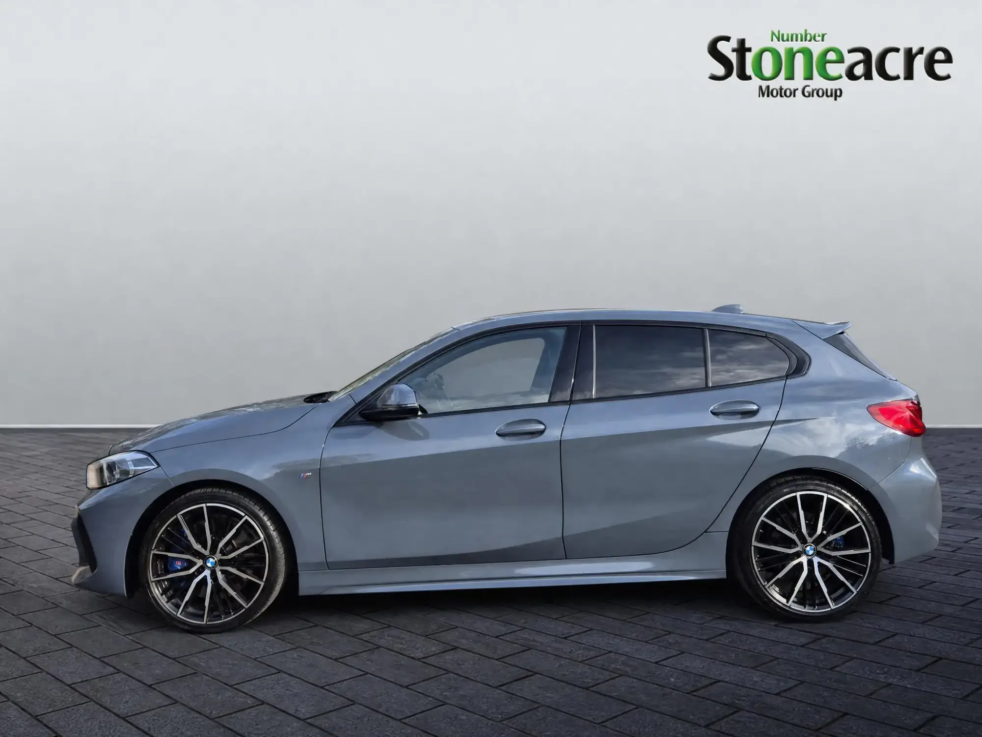 BMW 1 Series Image 6
