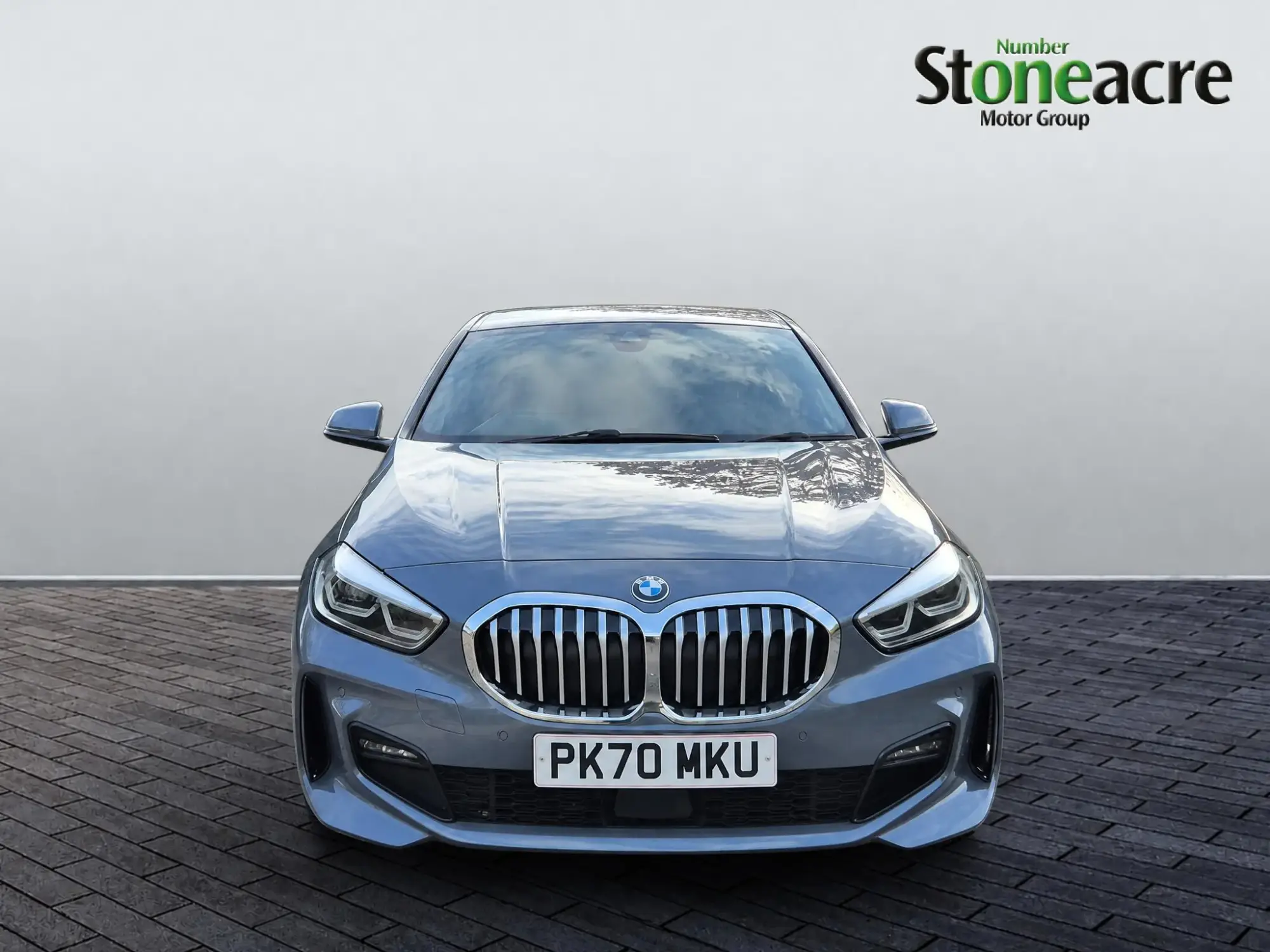 BMW 1 Series Image 8
