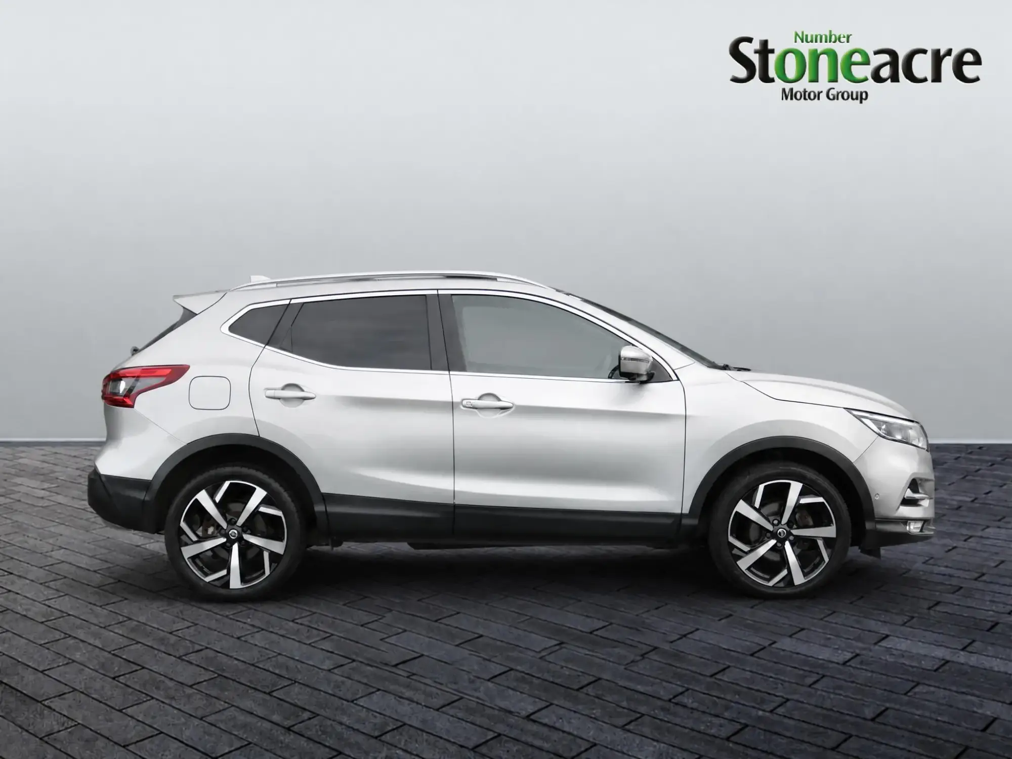 Nissan Qashqai 1.3 DIG-T Tekna Euro 6 (s/s) 5dr LL69NUP Image 2 Nissan Qashqai 1.3 DIG-T Tekna Euro 6 (s/s) 5dr LL69NUP Image 2