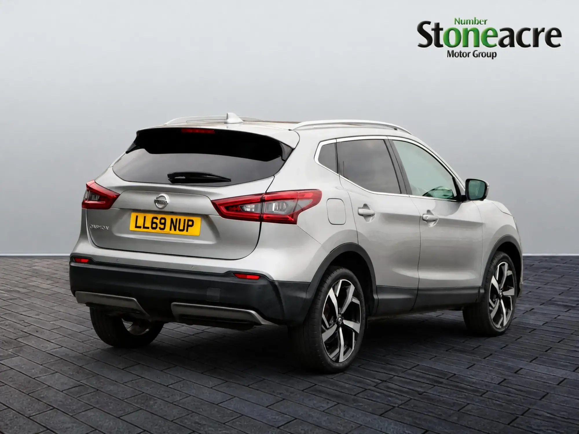 Nissan Qashqai 1.3 DIG-T Tekna Euro 6 (s/s) 5dr LL69NUP Image 3 Nissan Qashqai 1.3 DIG-T Tekna Euro 6 (s/s) 5dr LL69NUP Image 3