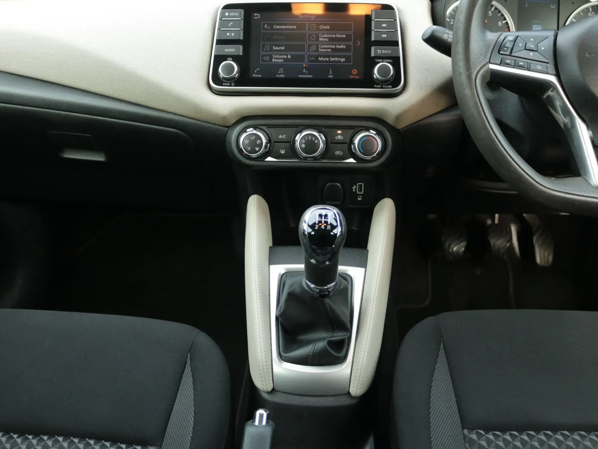 Nissan MICRA Image 18