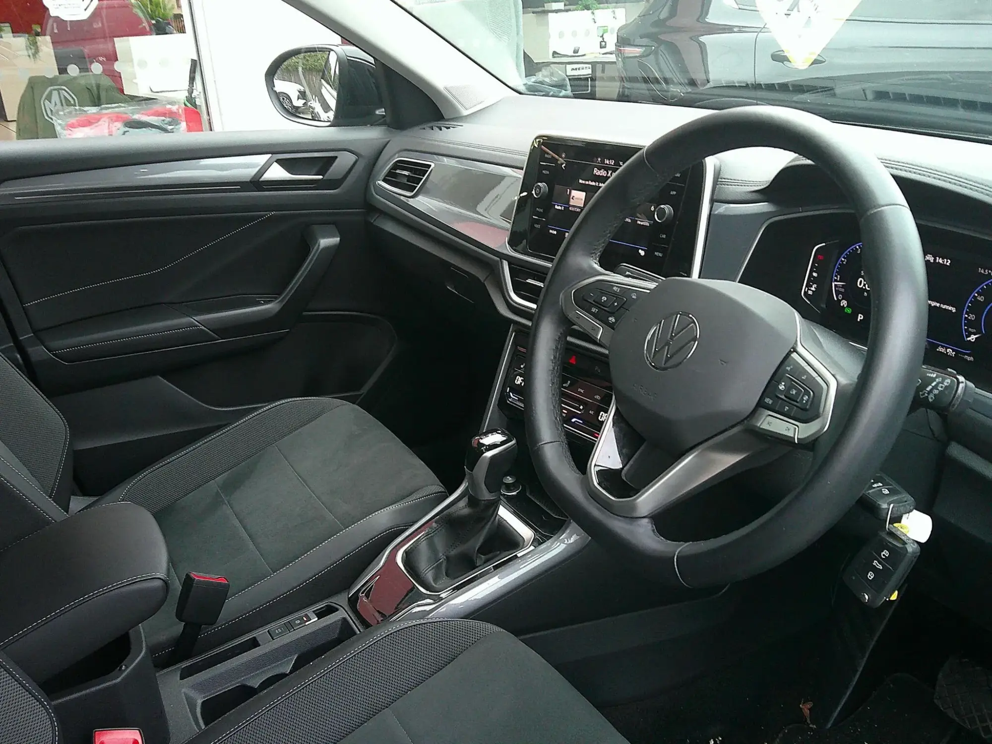 Volkswagen T-Roc Image 9
