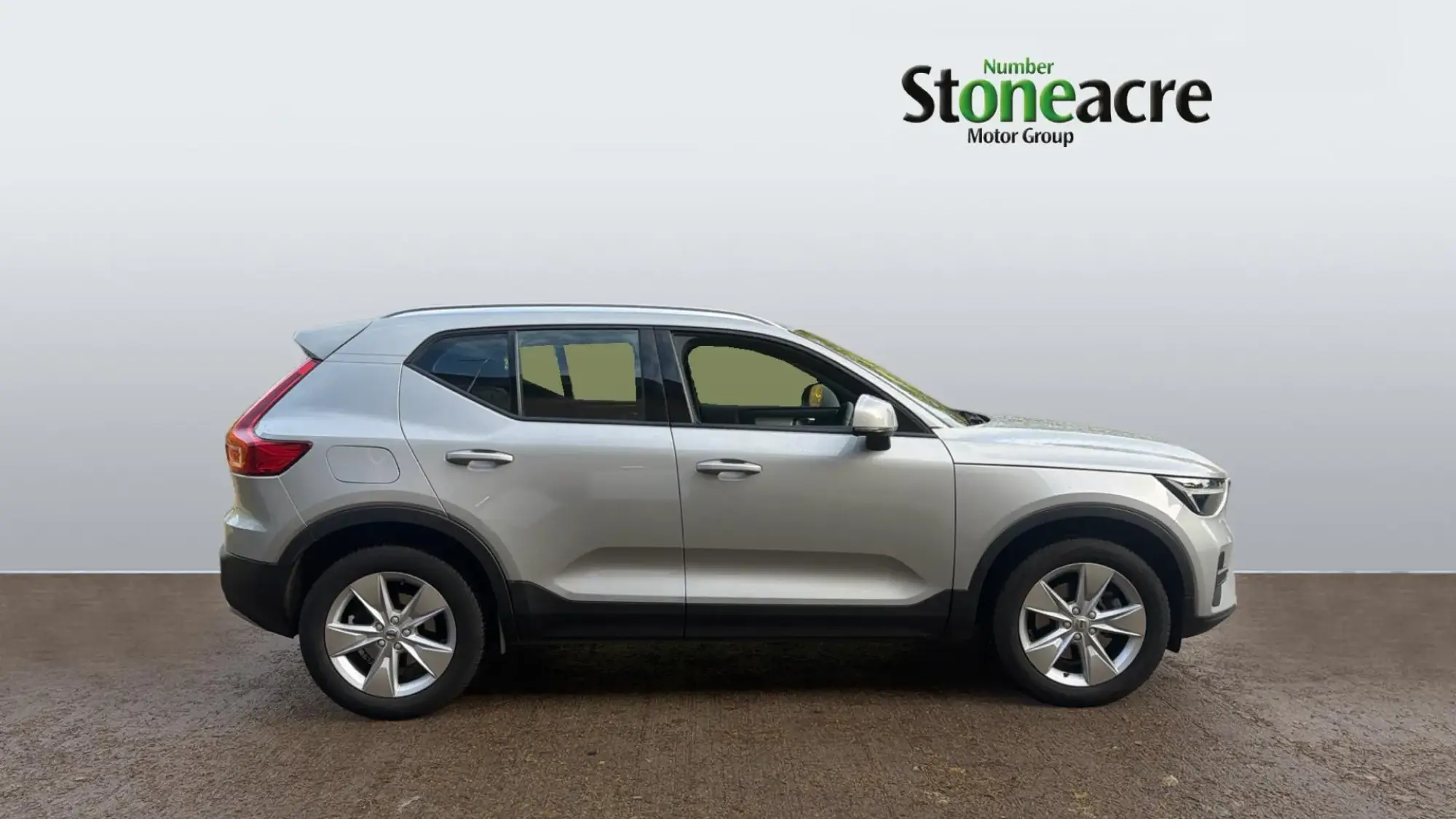 Volvo XC40 Core B3 (163 hp) Auto YE73ZZU Image 3