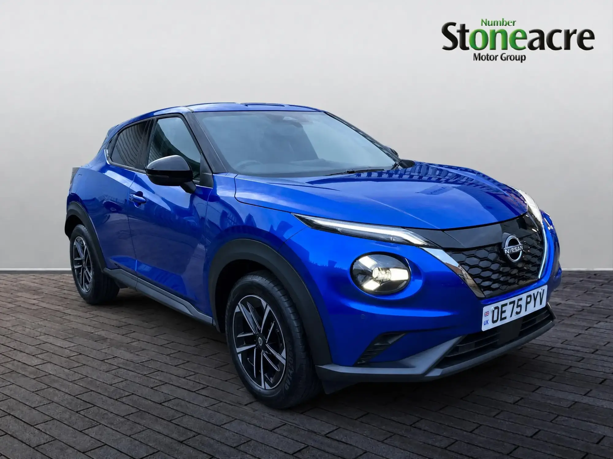 Nissan Juke Hybrid 1.6 N-Connecta Auto Euro 6 5dr OE75PYV Image 1