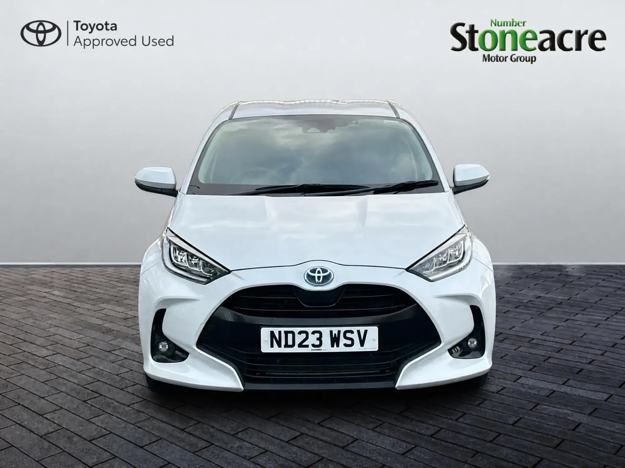 Toyota Yaris Hybrid Image 5