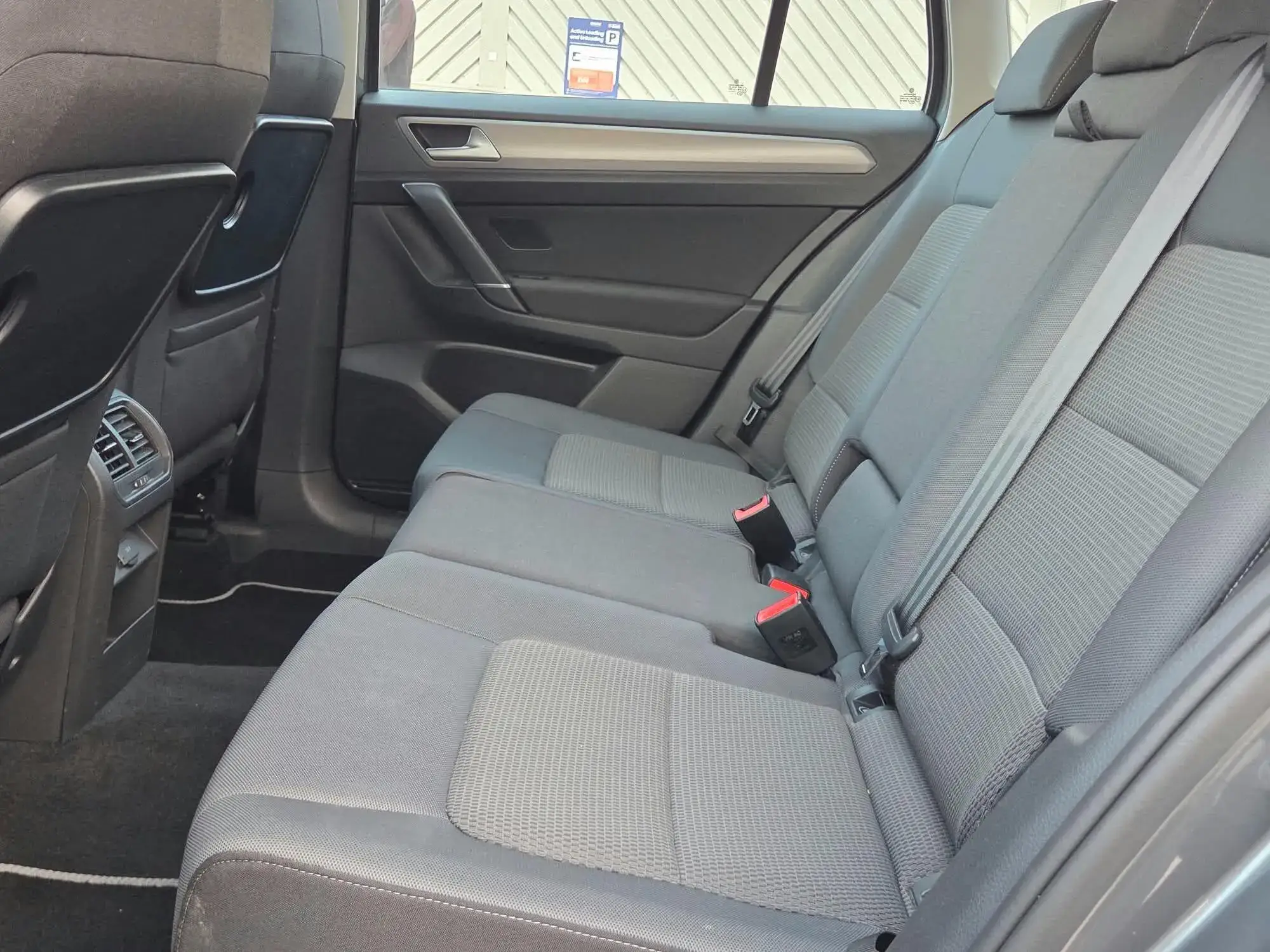 Volkswagen Golf SV Image 14