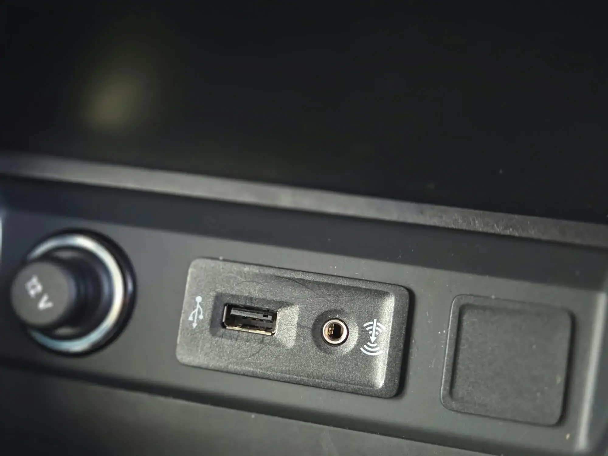 Volkswagen Golf SV Image 23