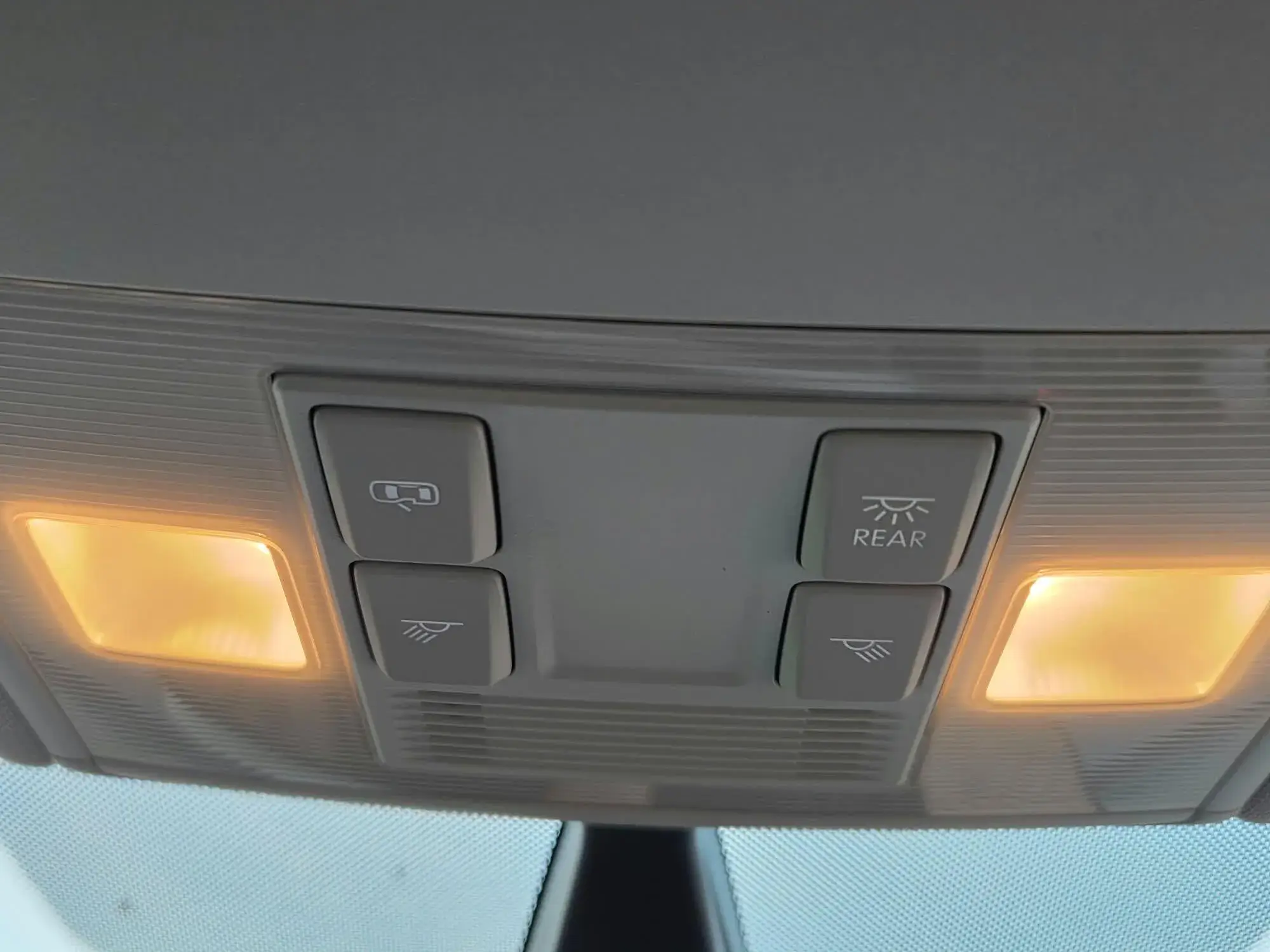 Volkswagen Golf SV Image 27