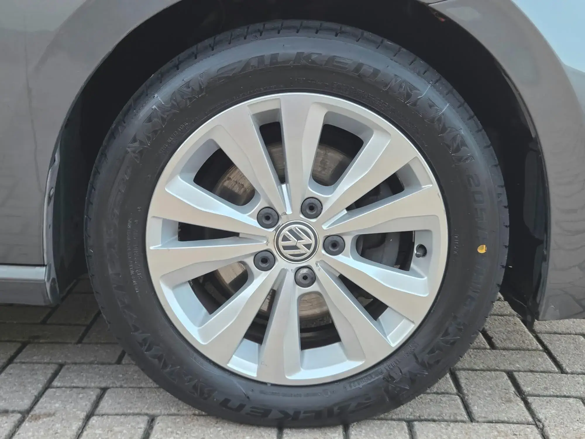 Volkswagen Golf SV Image 29