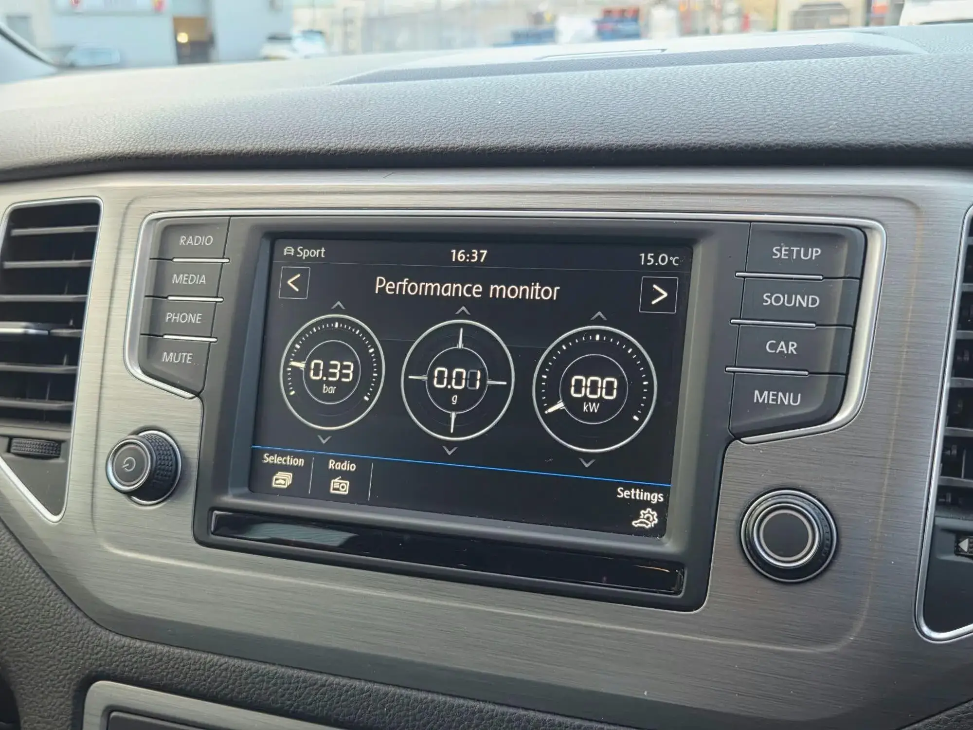 Volkswagen Golf SV Image 30