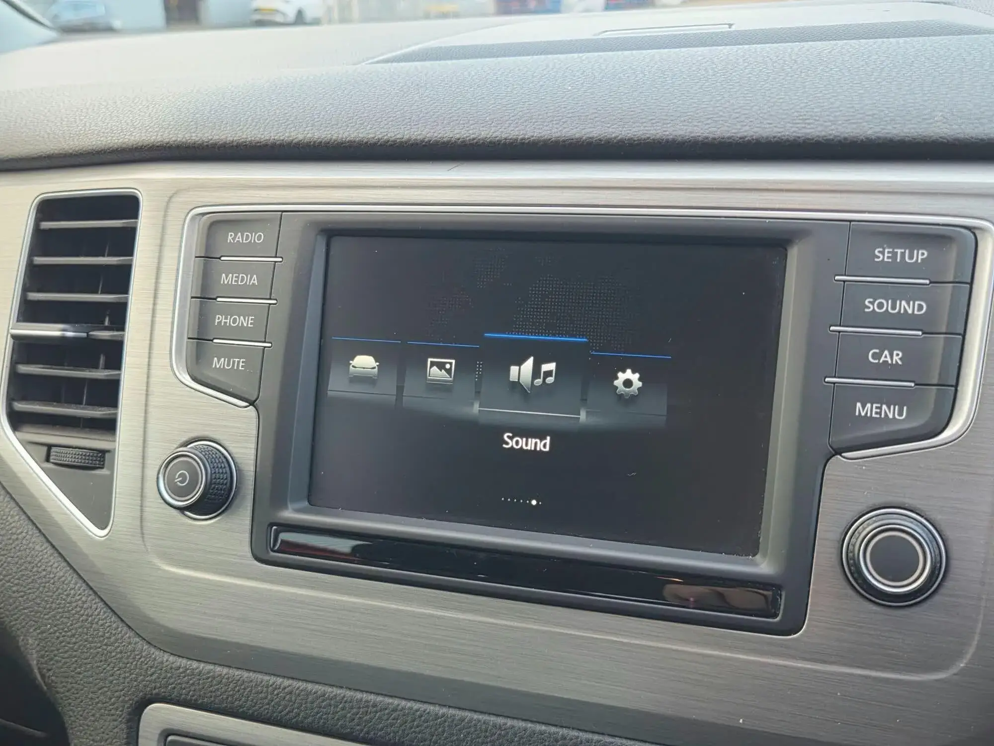 Volkswagen Golf SV Image 31