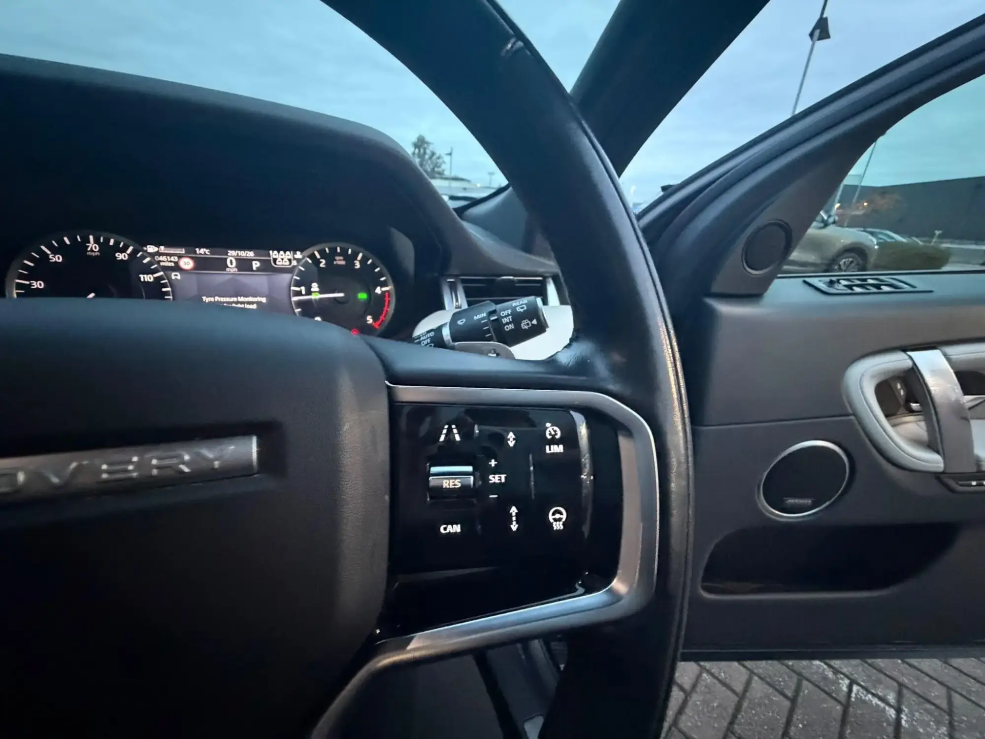 Land Rover Discovery Sport Image 15